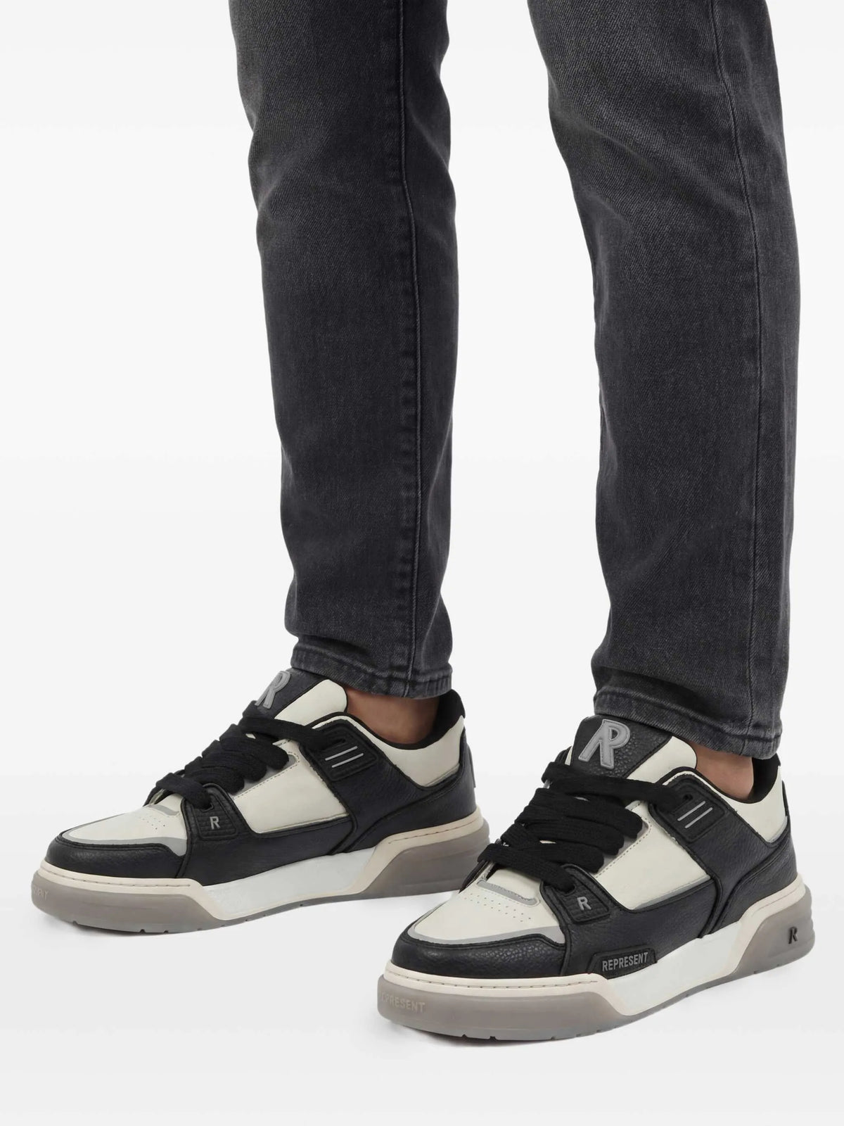 Studio sneakers