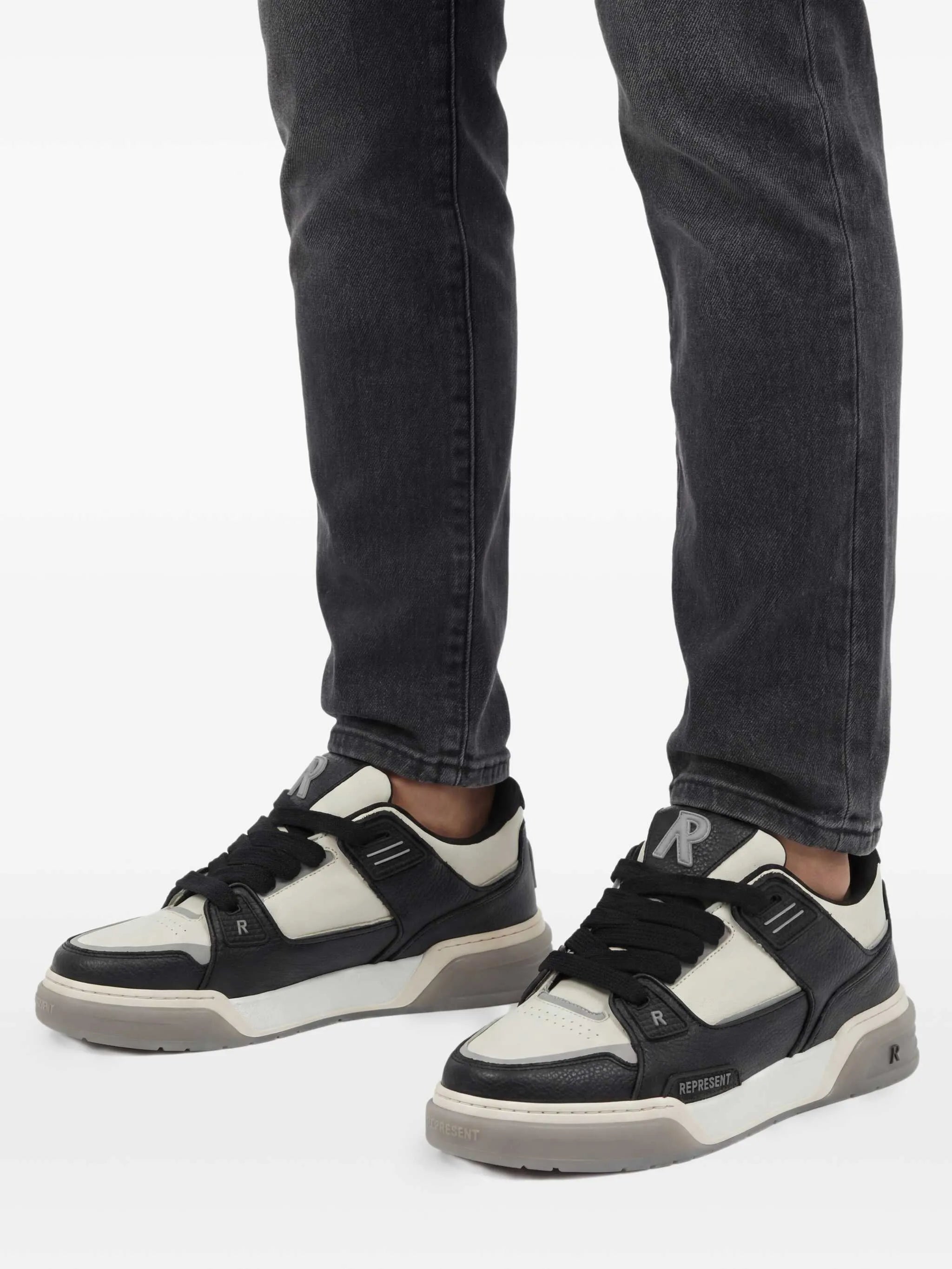 Studio sneakers