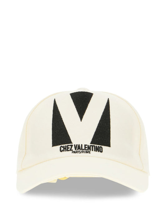 logo-embroidered cap