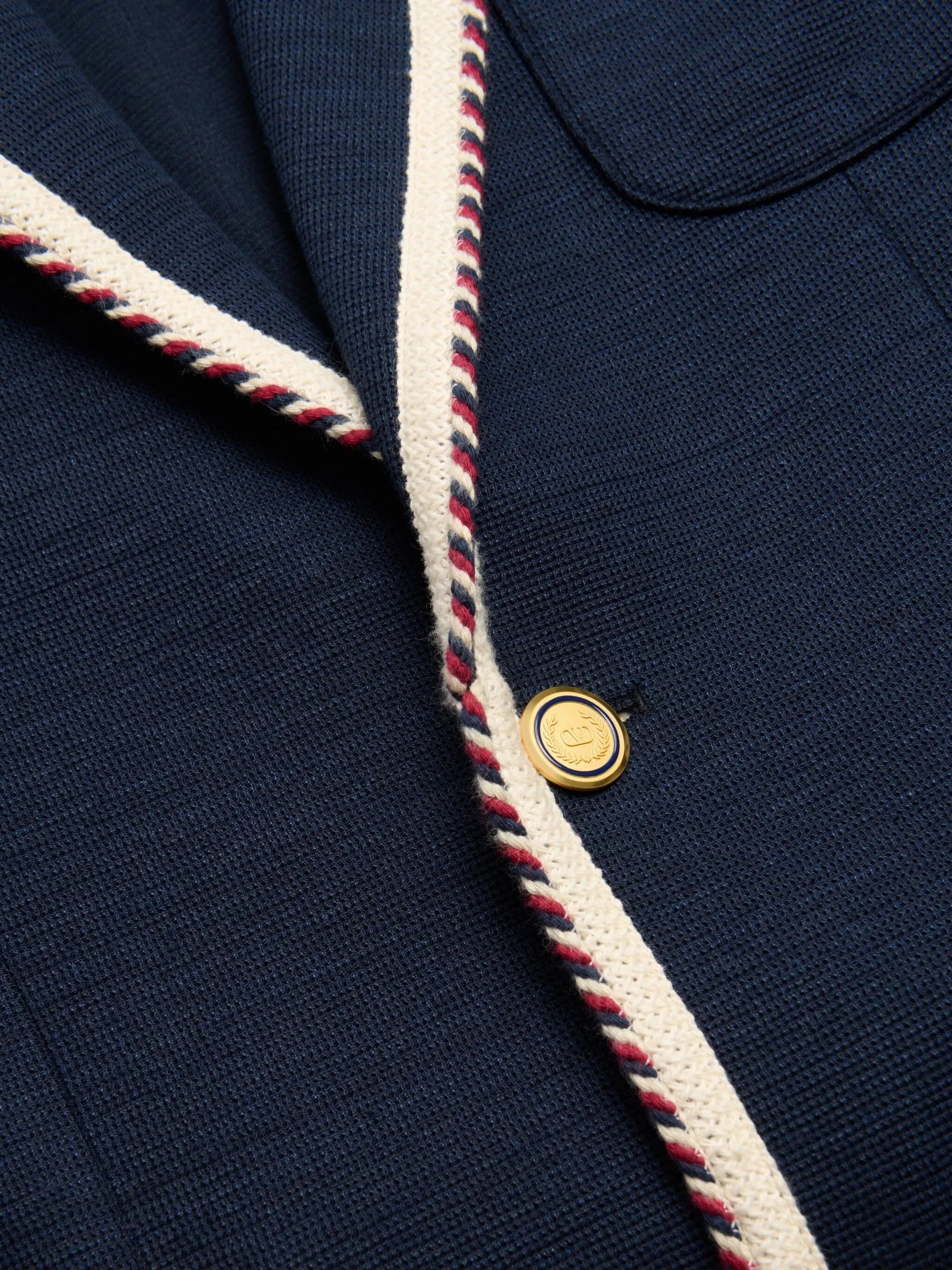 single-breasted blazer