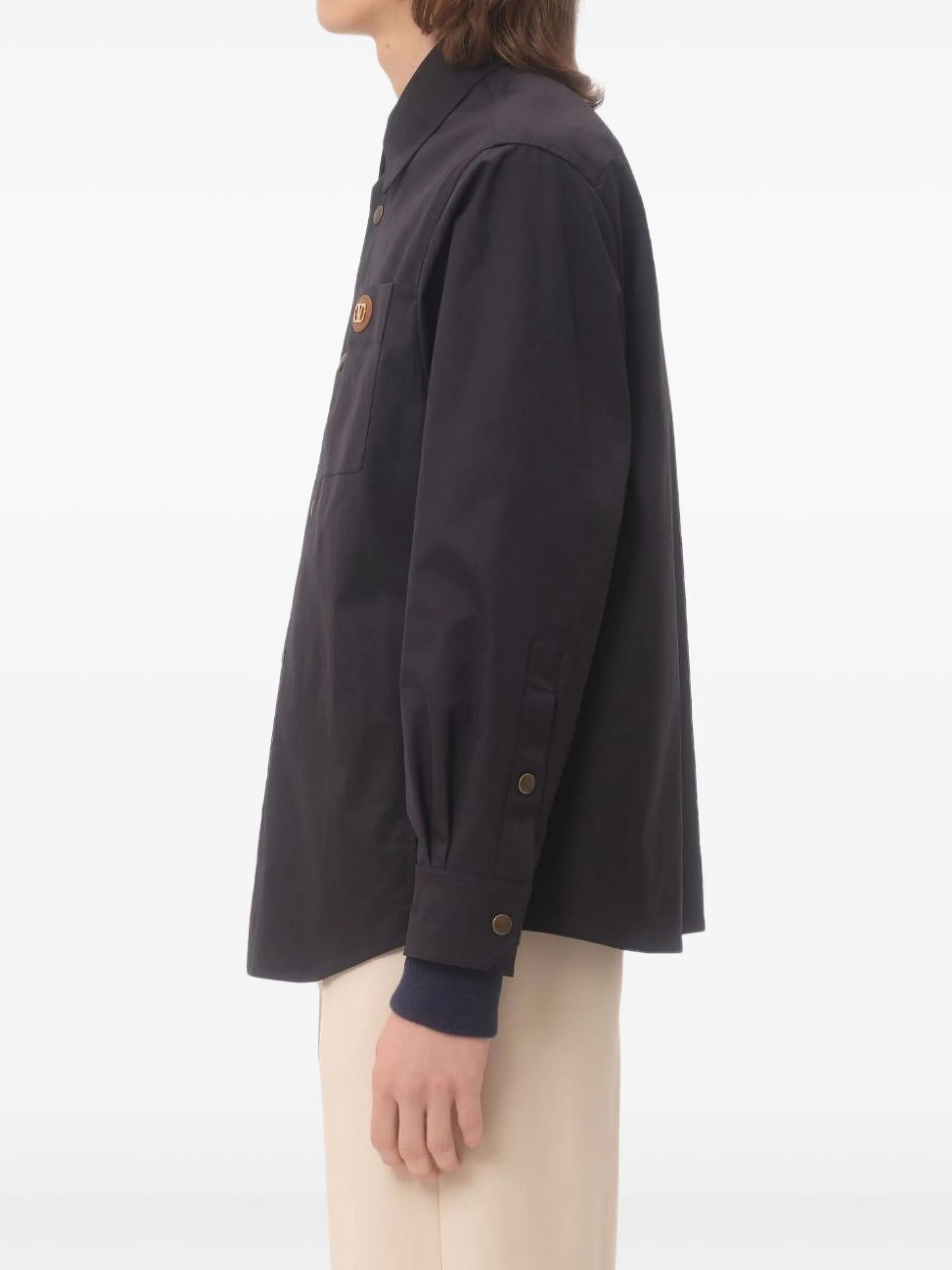 V-detail shirt jacket
