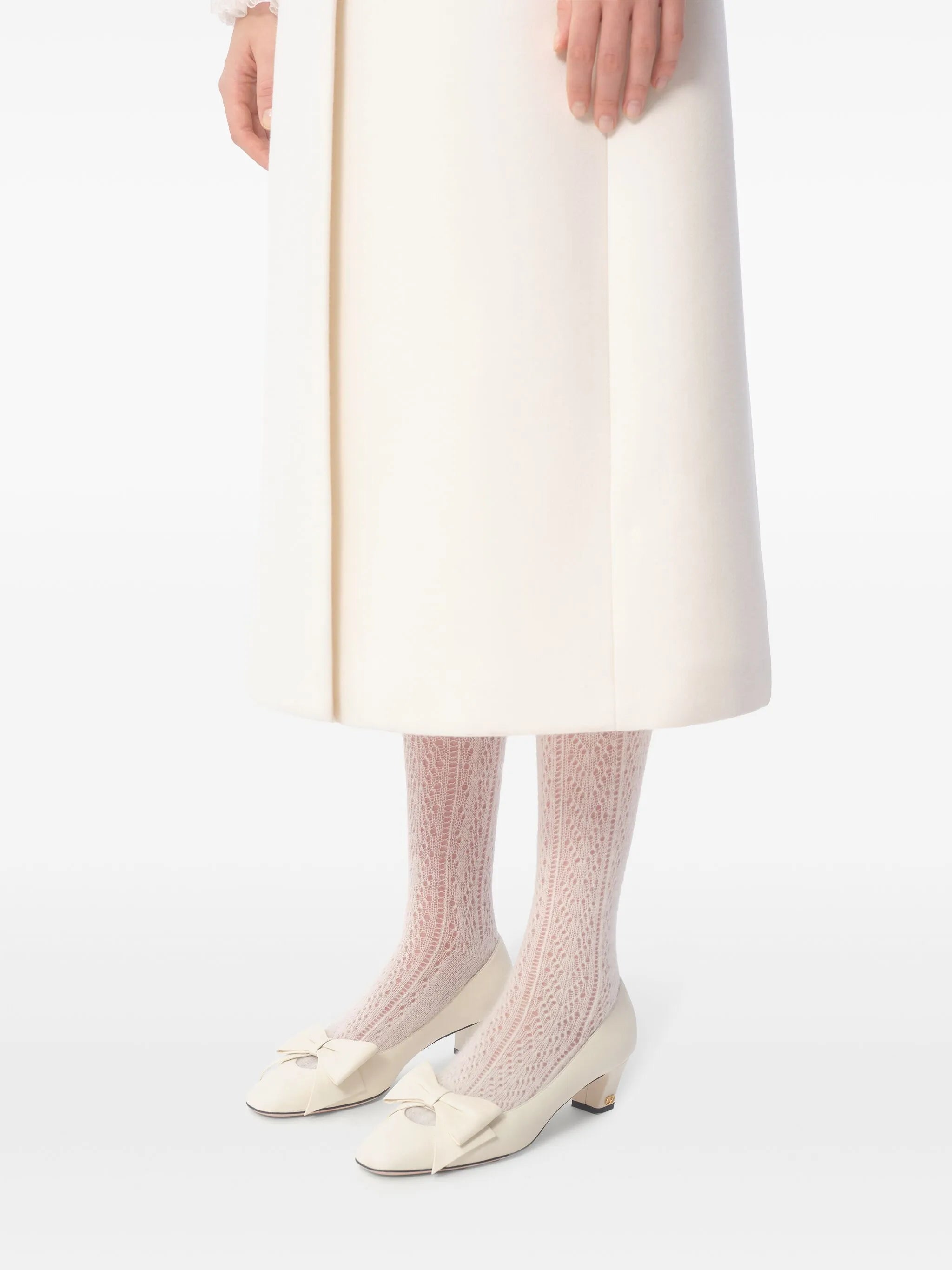 bow detail pumps