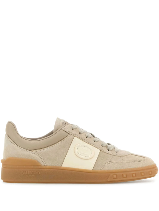 Upvillage sneakers