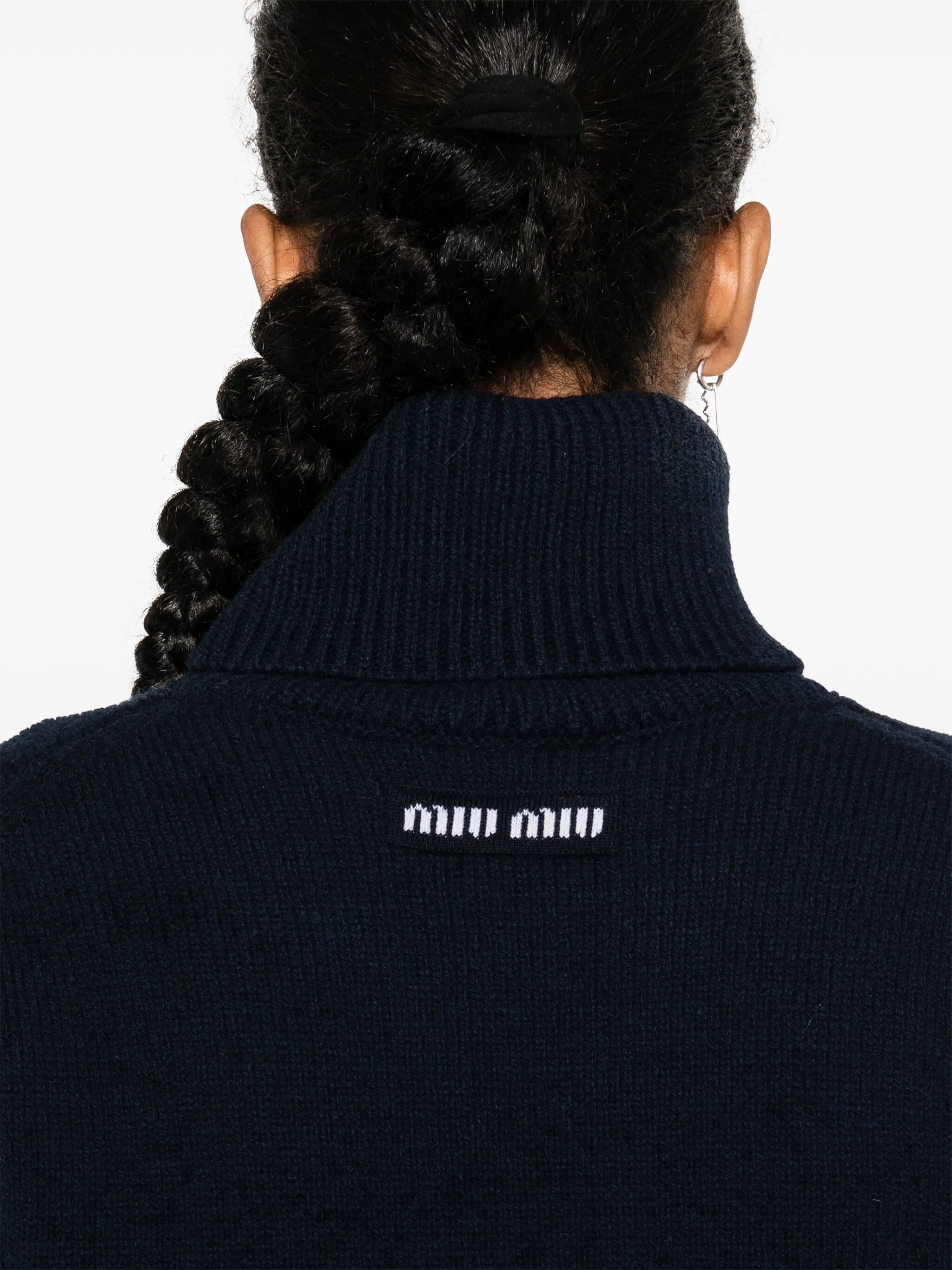 intarsia-knit logo sweater