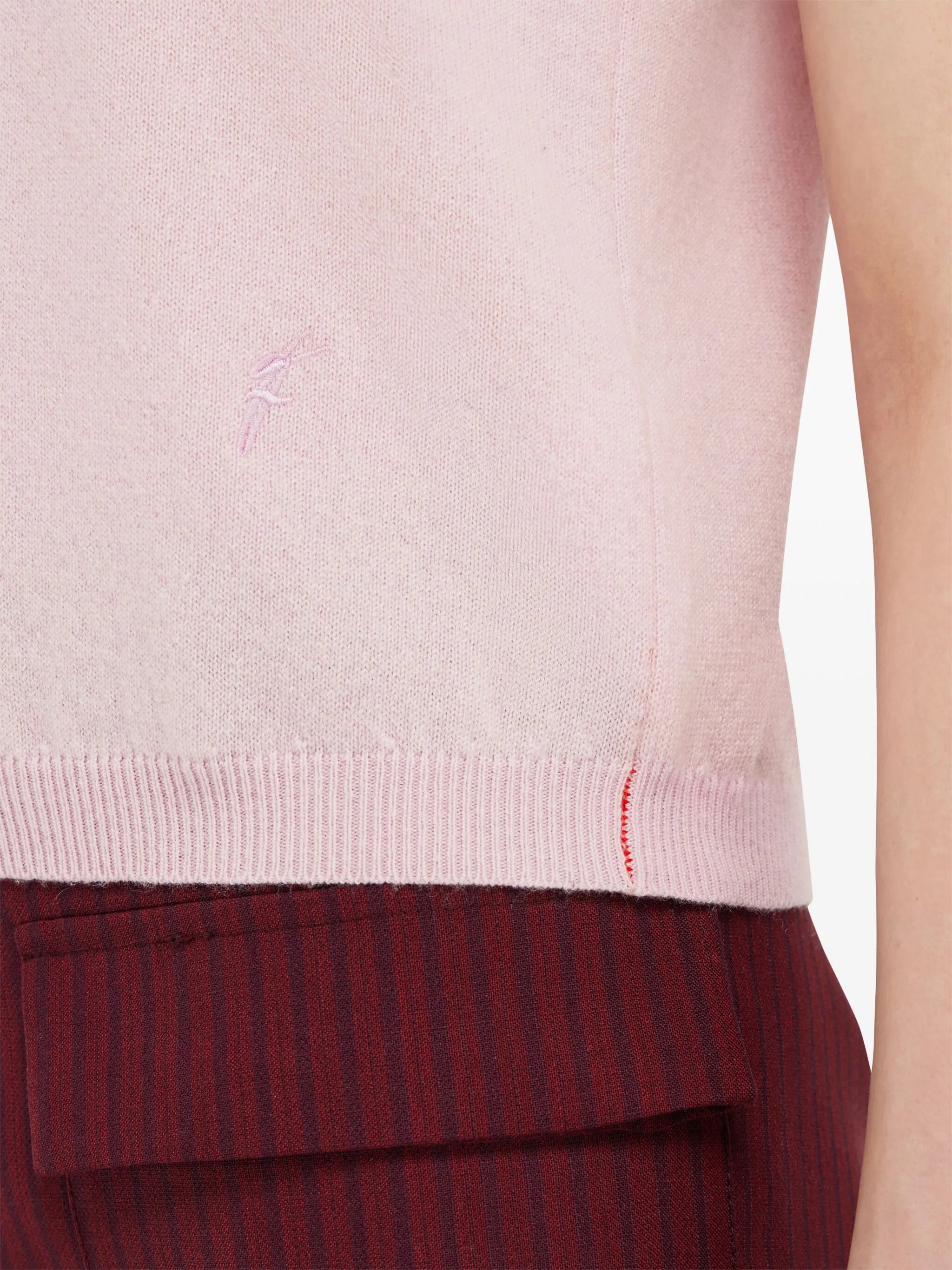sleeveless cashmere gilet