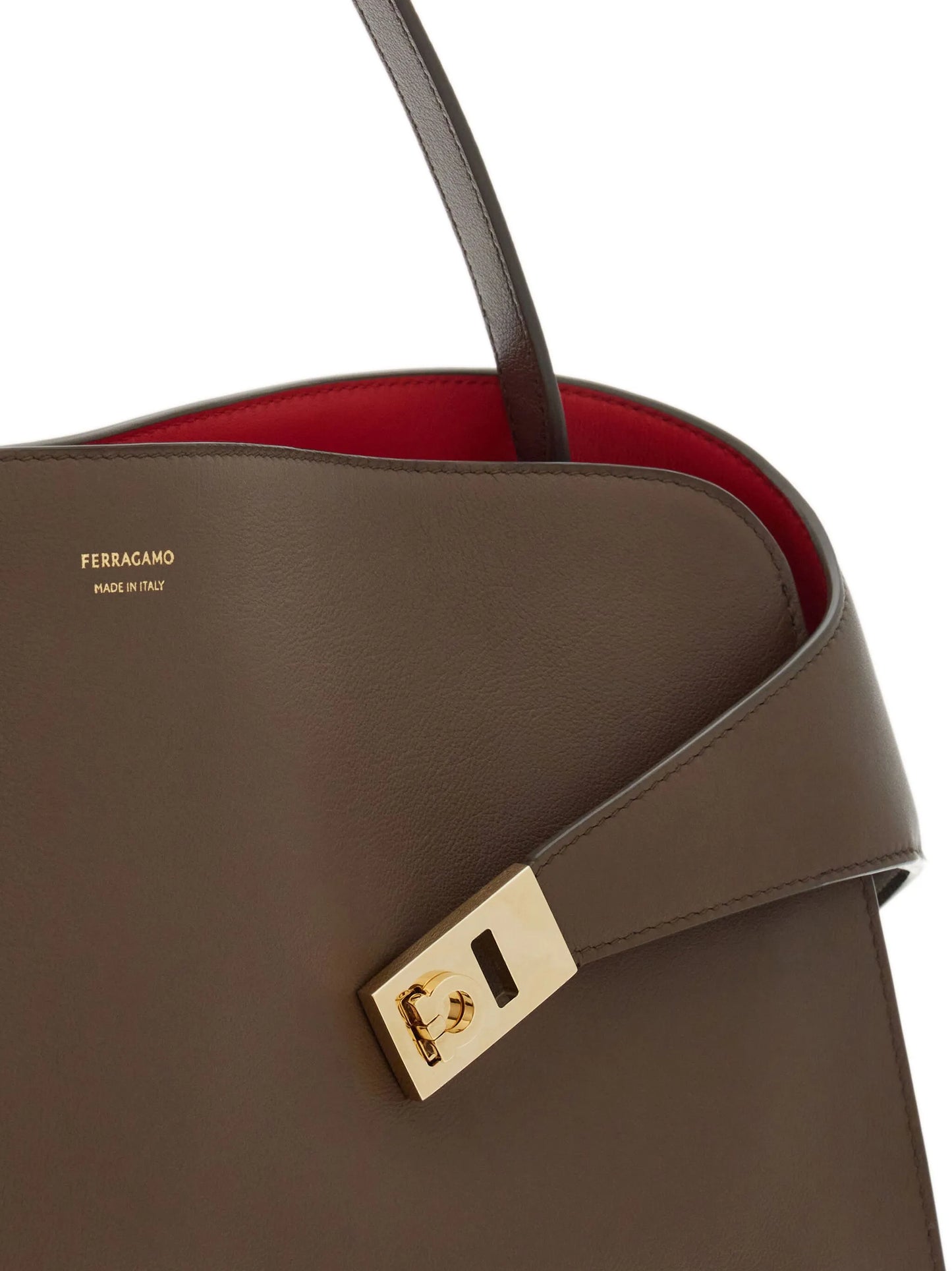medium Hug shoulder bag