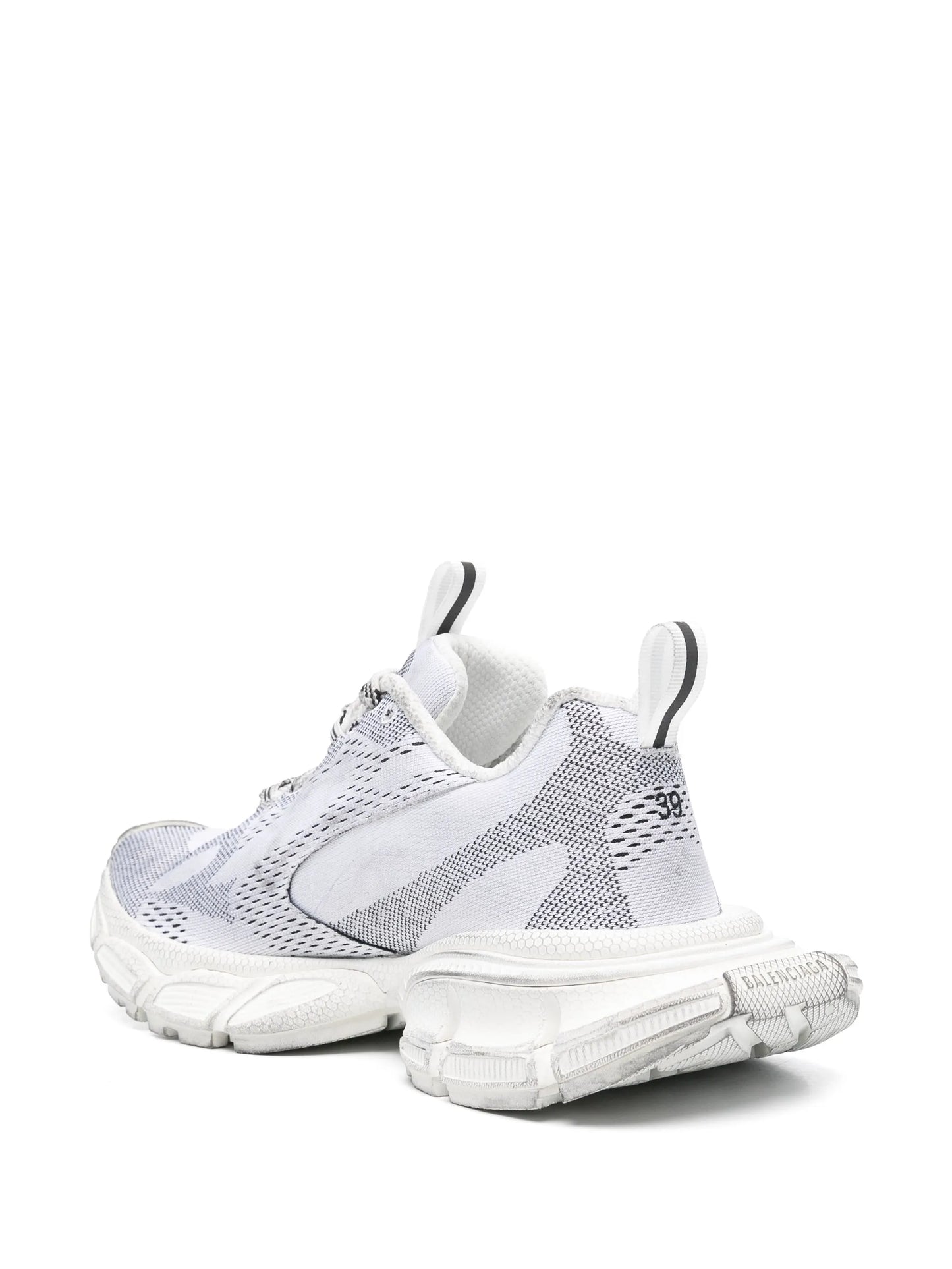 3XL sneakers