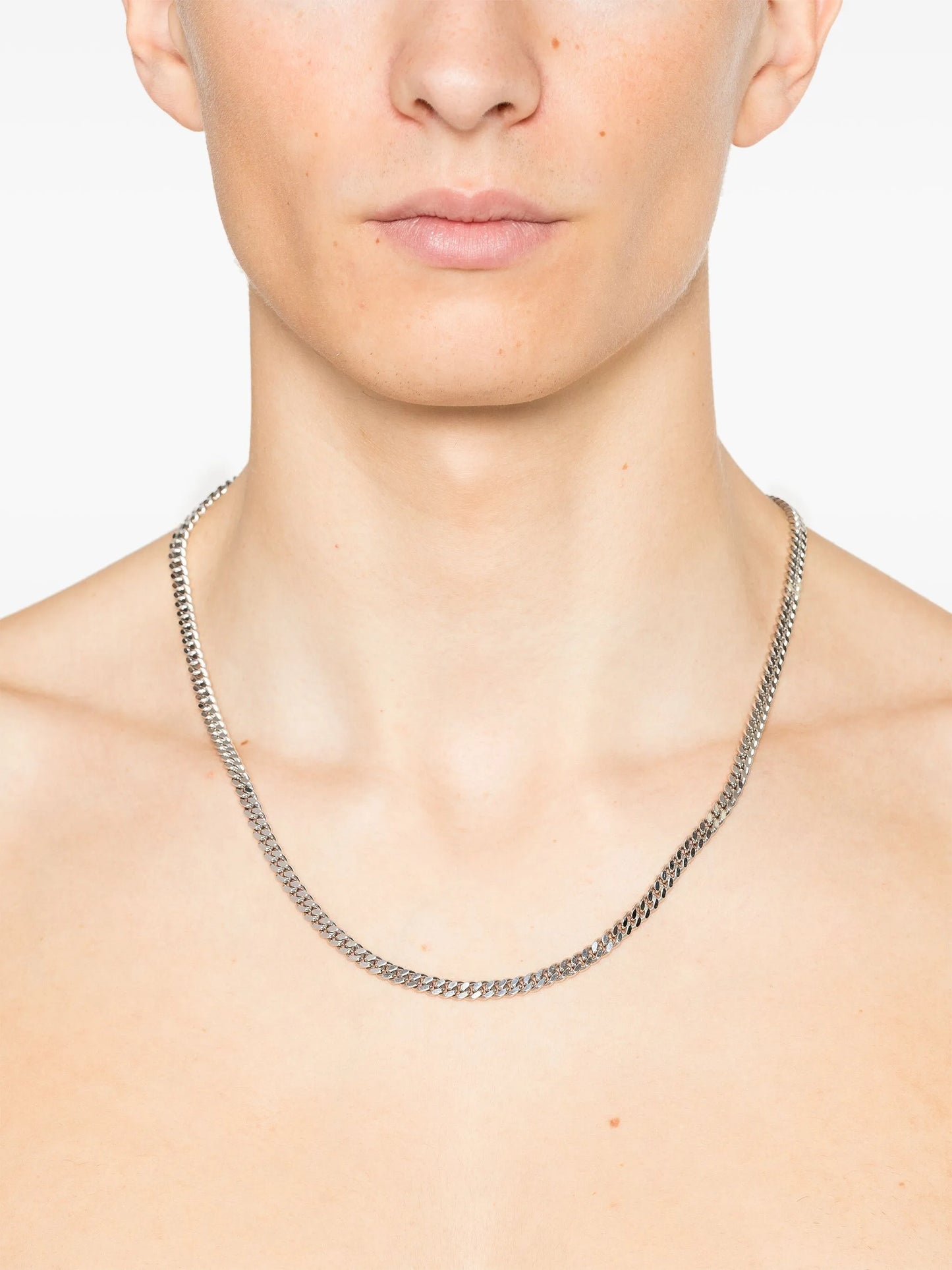 L curb chain necklace