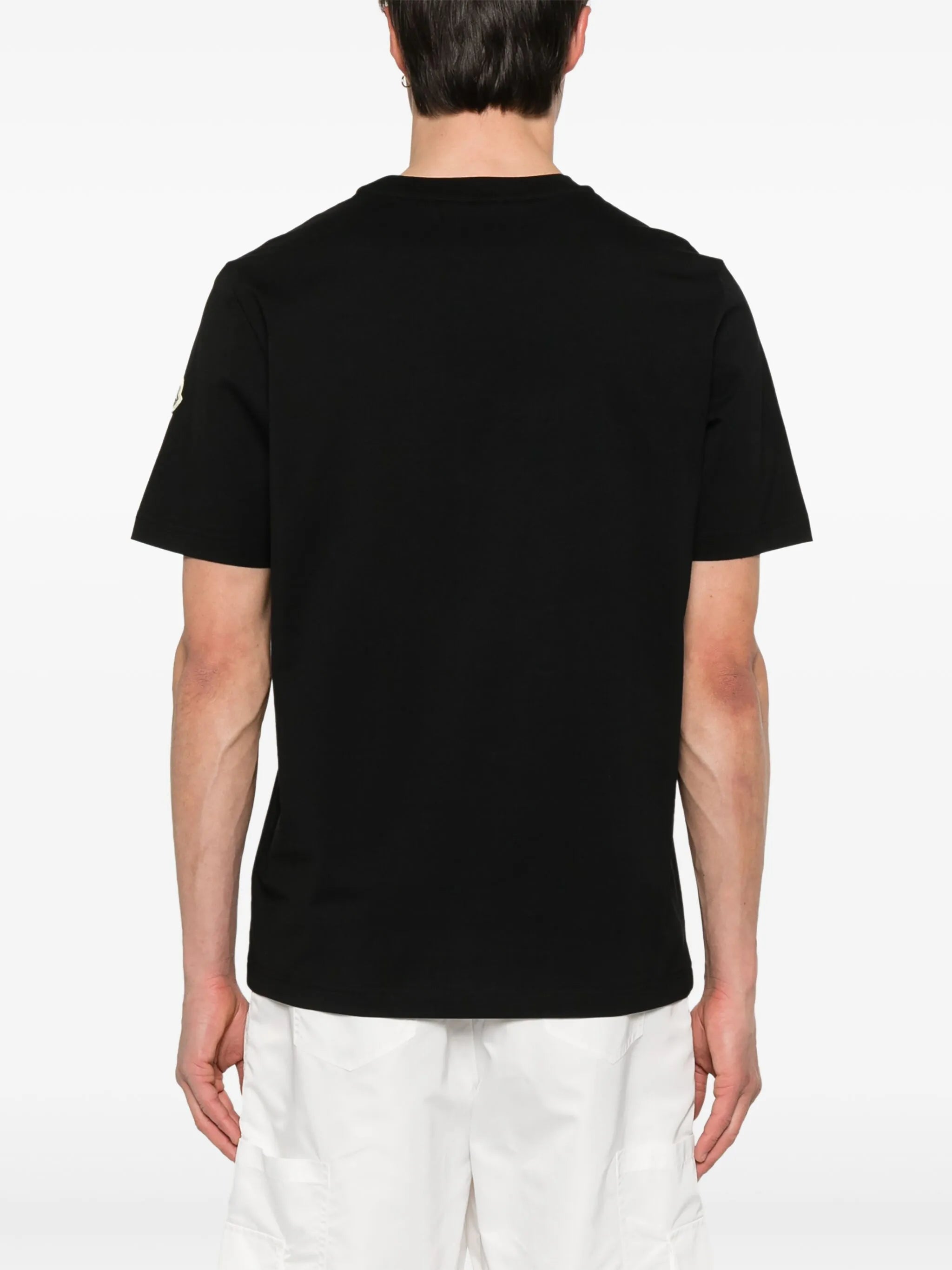 shortsleeved T-shirt