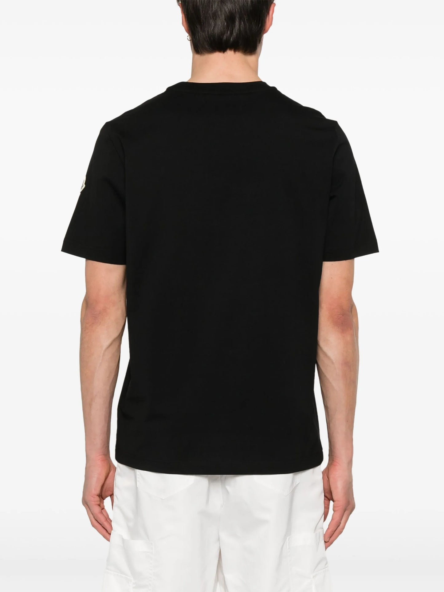 shortsleeved T-shirt