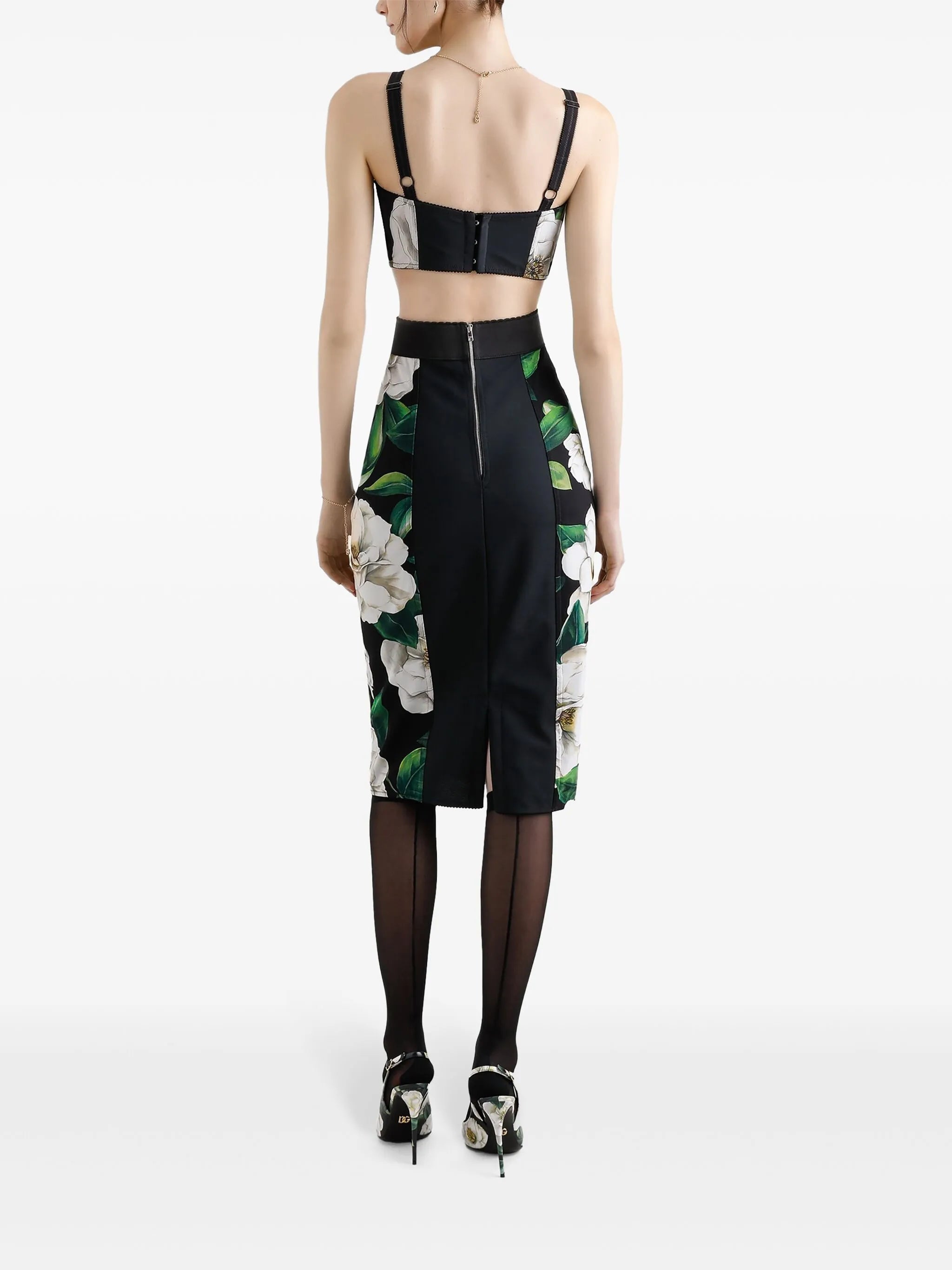 floral-print skirt