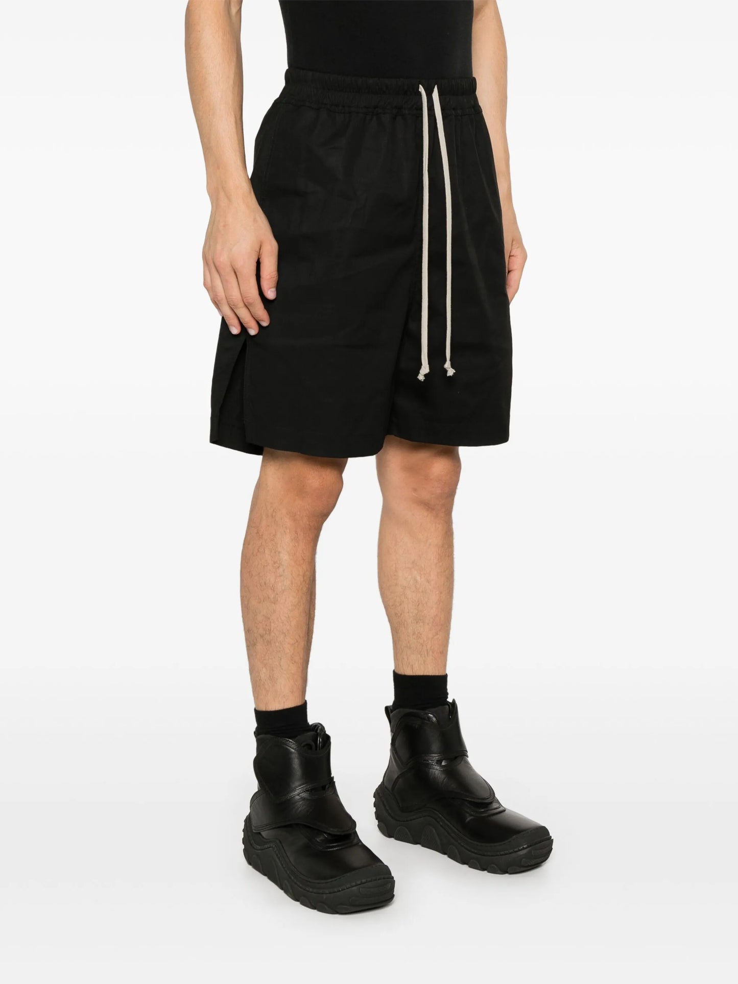 drawstring-waist shorts