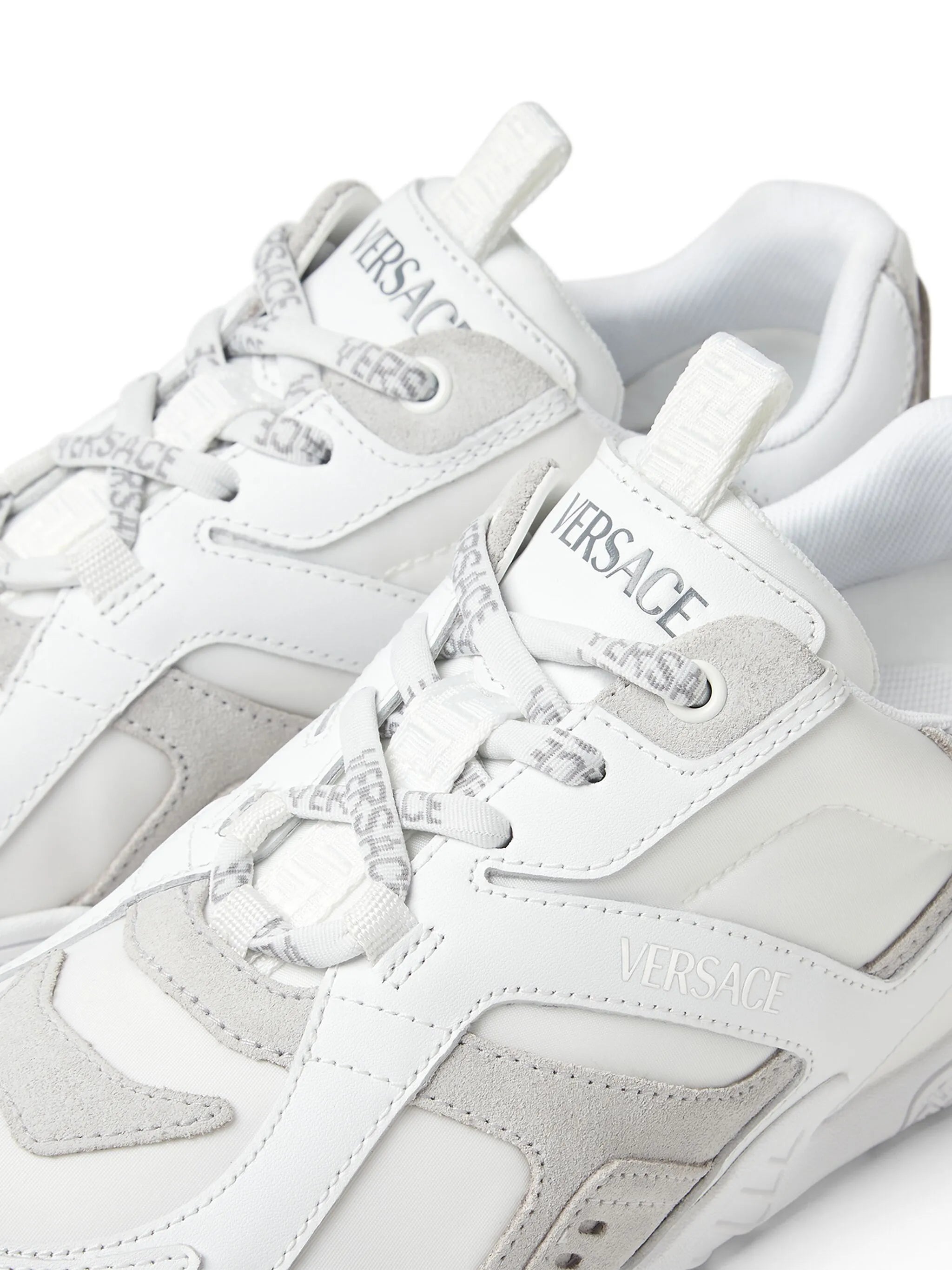 Galaxia sneakers