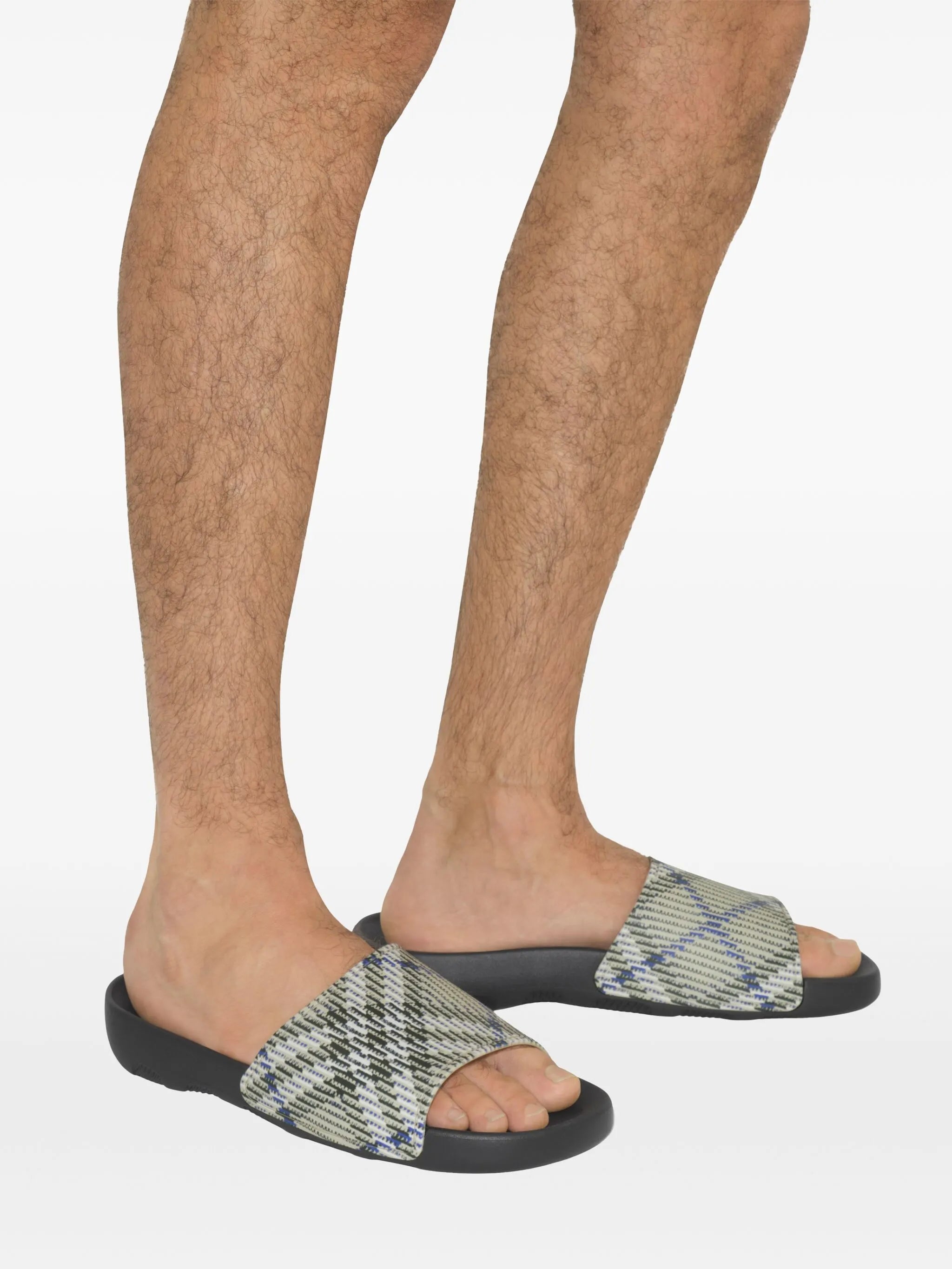 Vintage Check-pattern slides