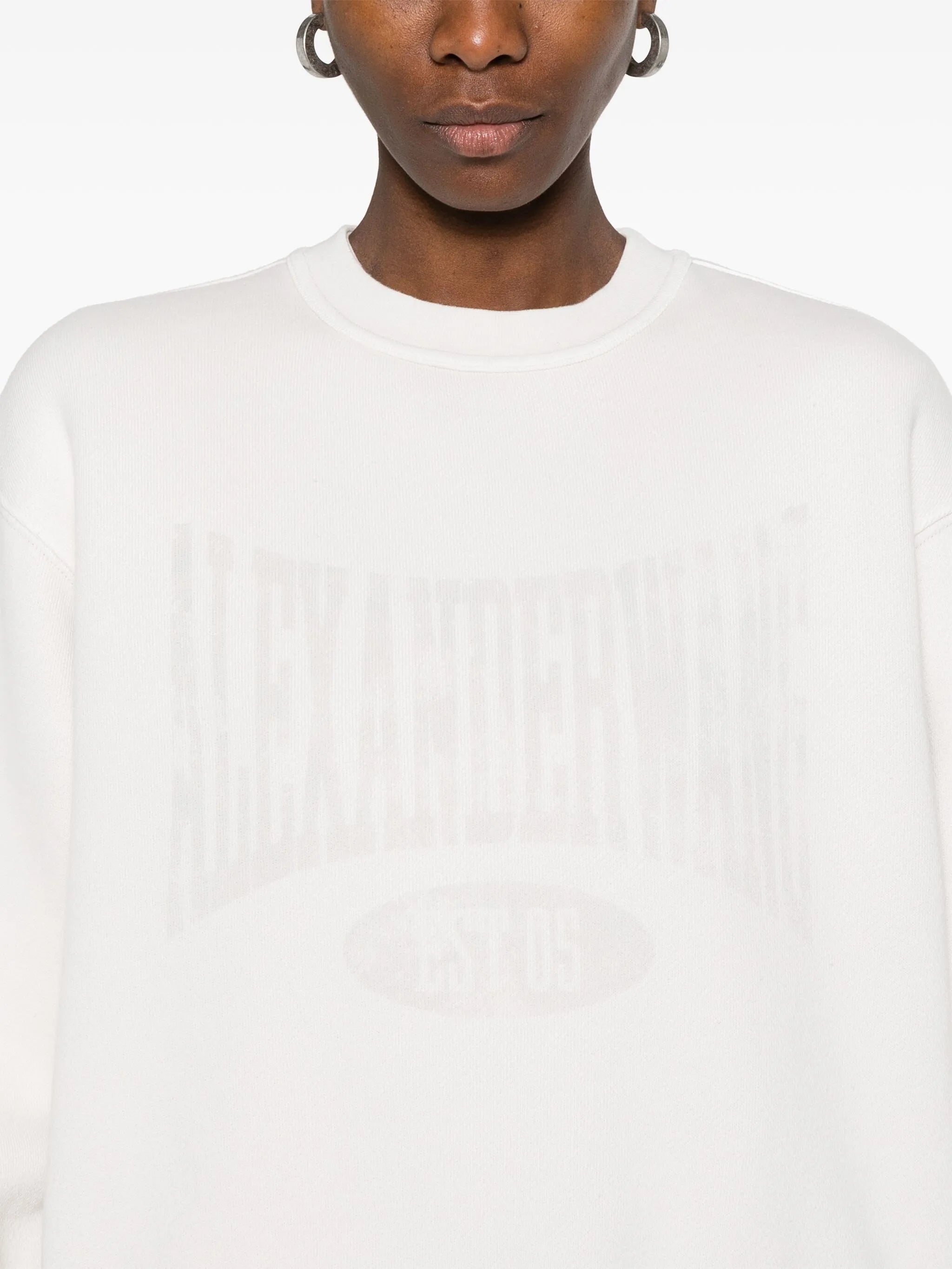 distressed-logo sweatshirt