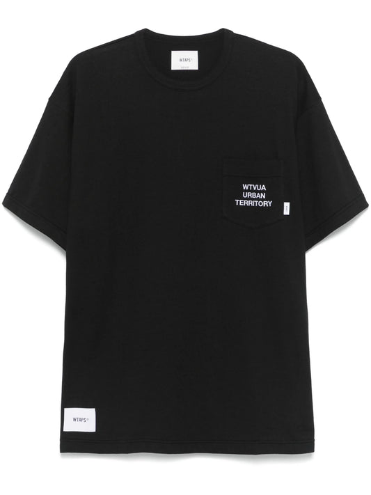 logo-embroidered T-shirt