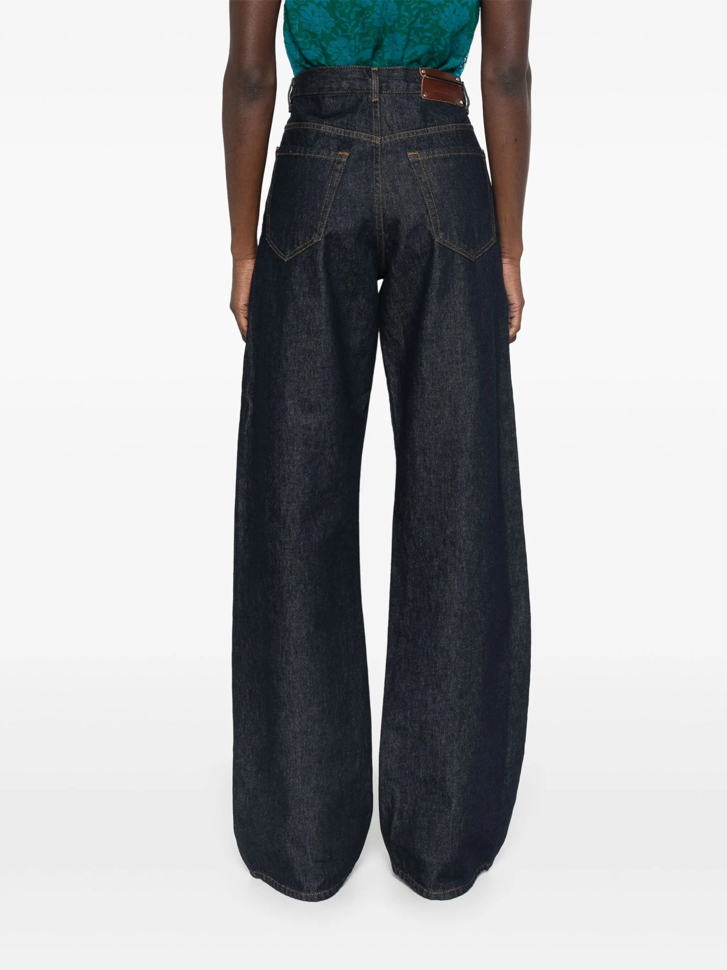 wide jeans