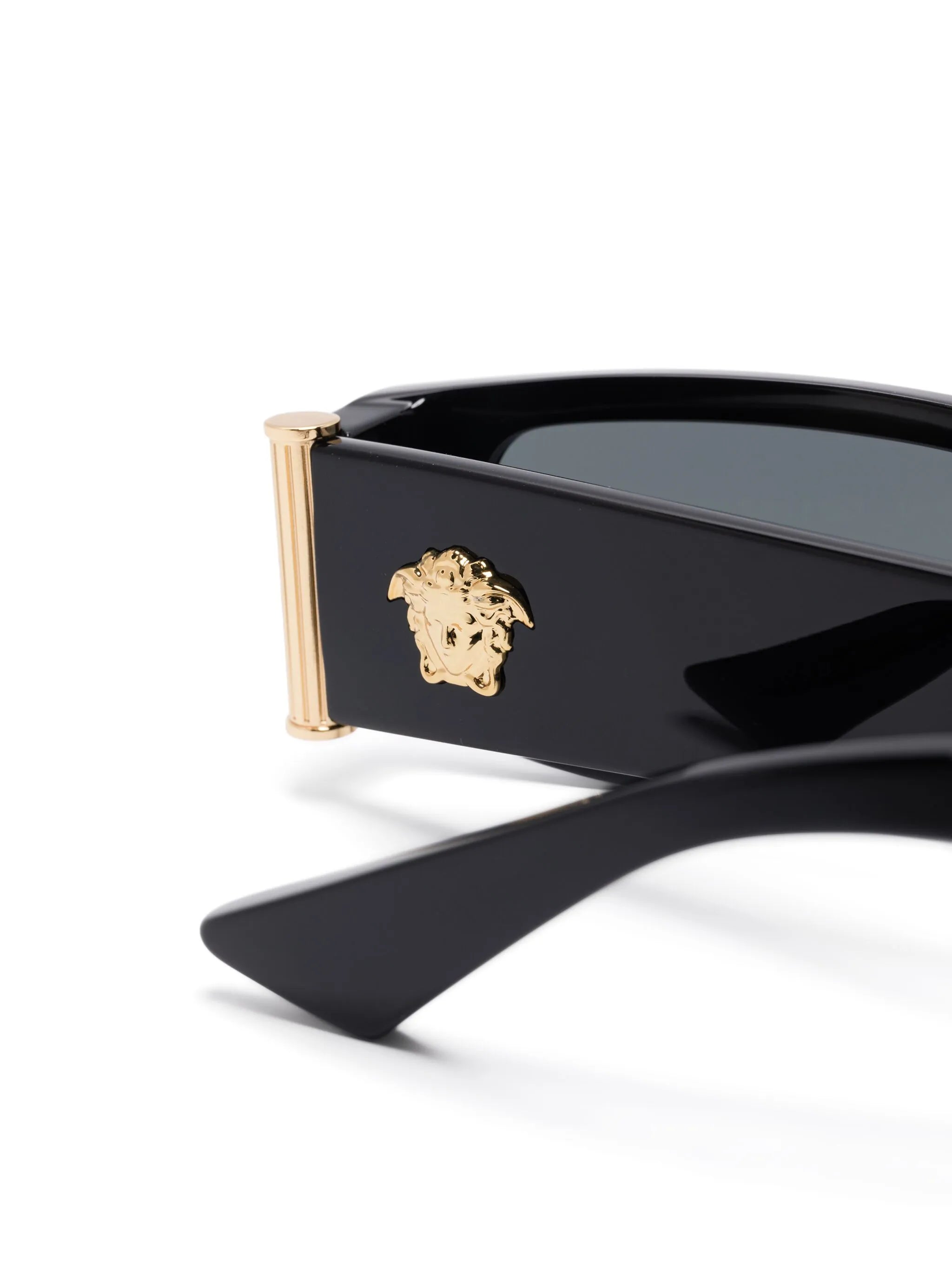 Medusa-plaque sunglasses