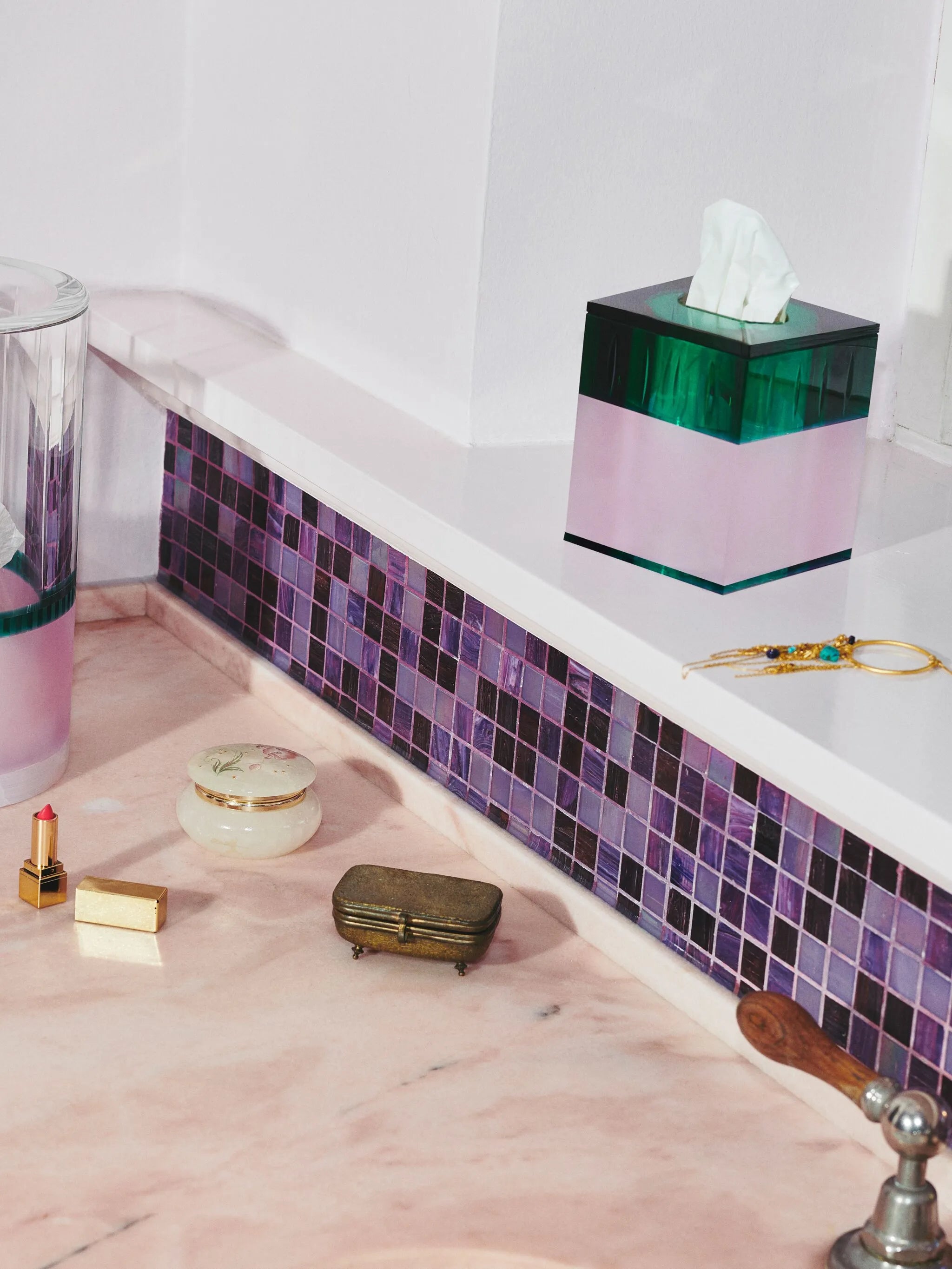 Glossy tissue box (12cm)