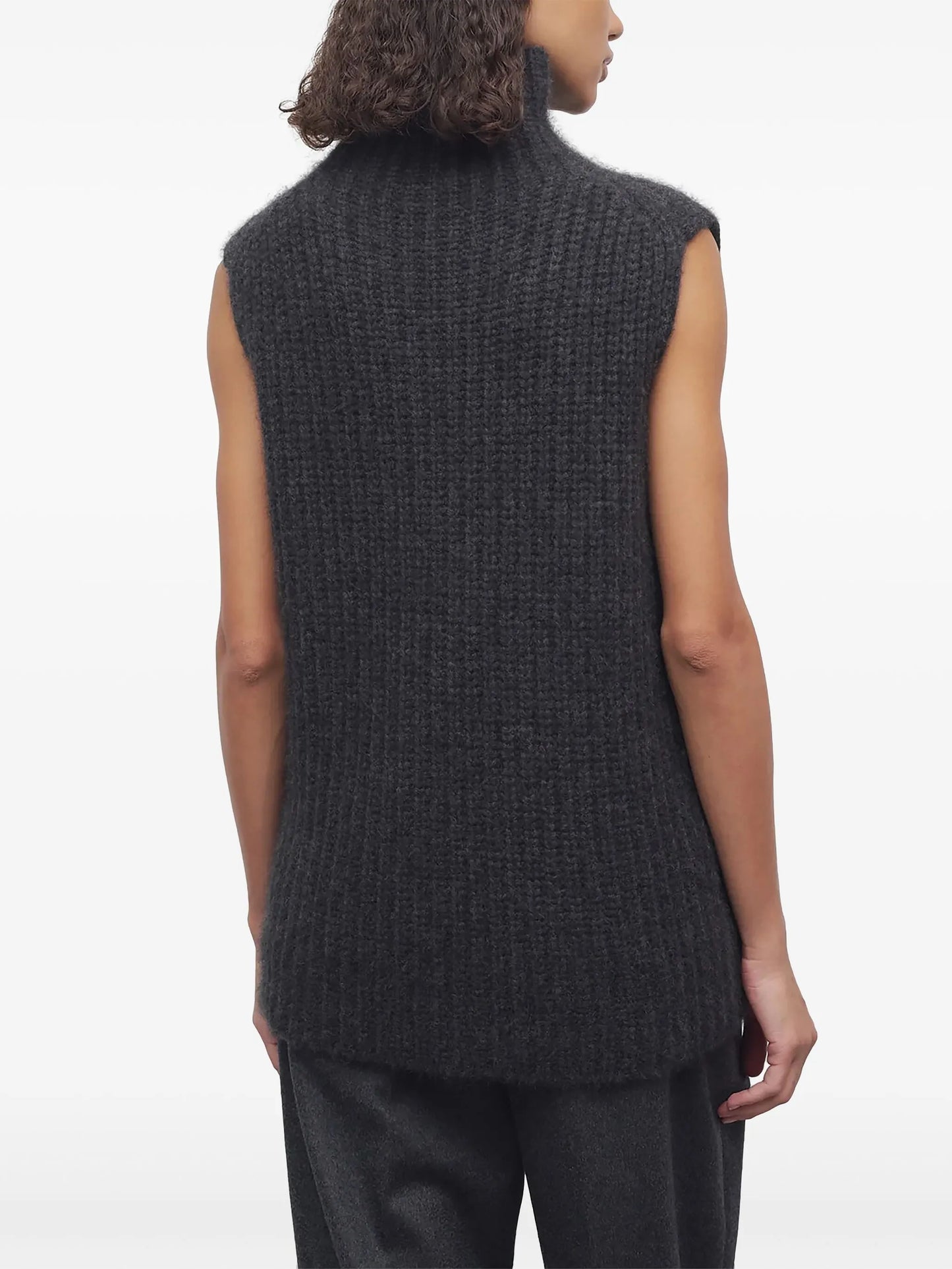 Ilena knitted vest