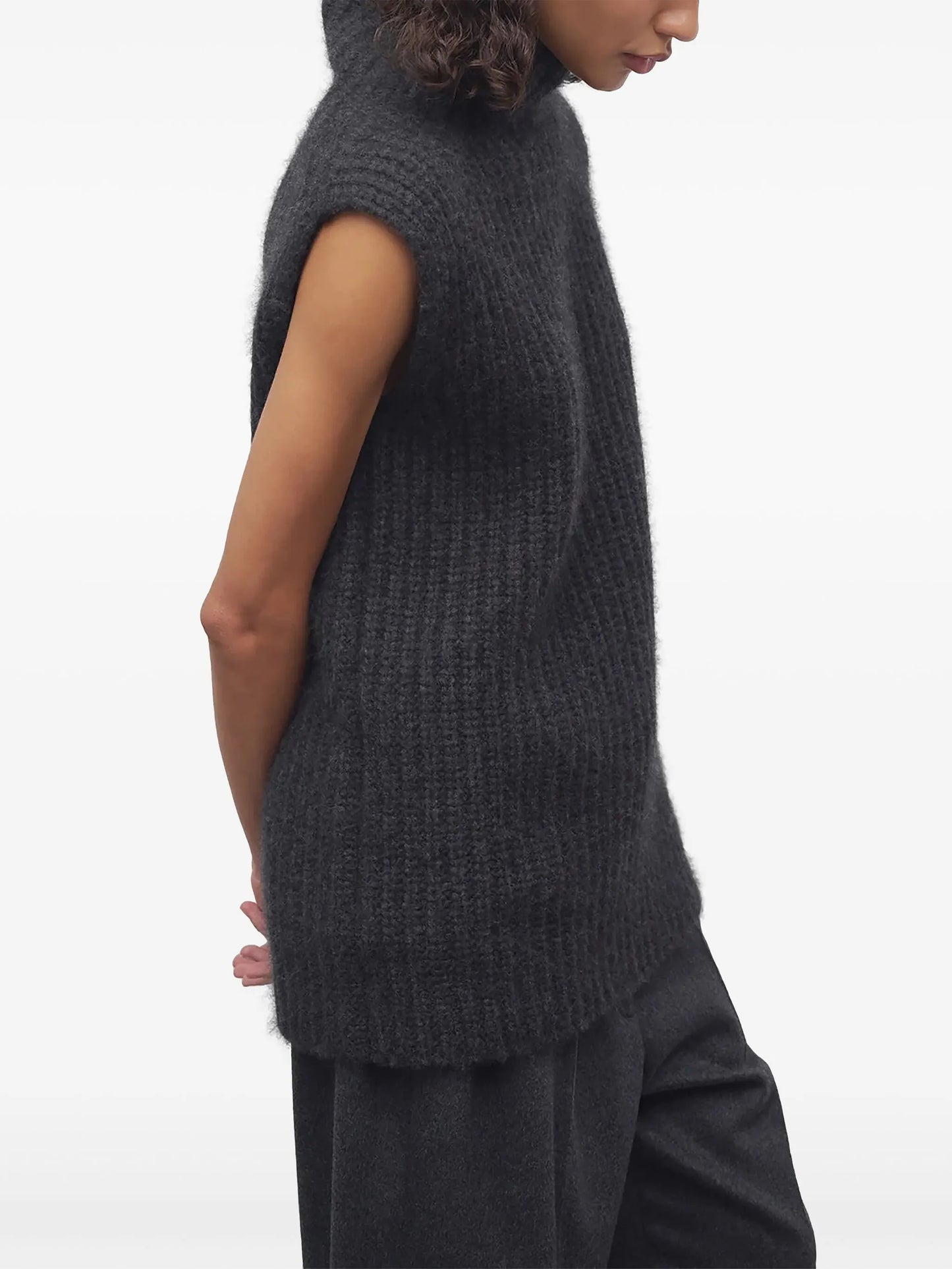 Ilena knitted vest