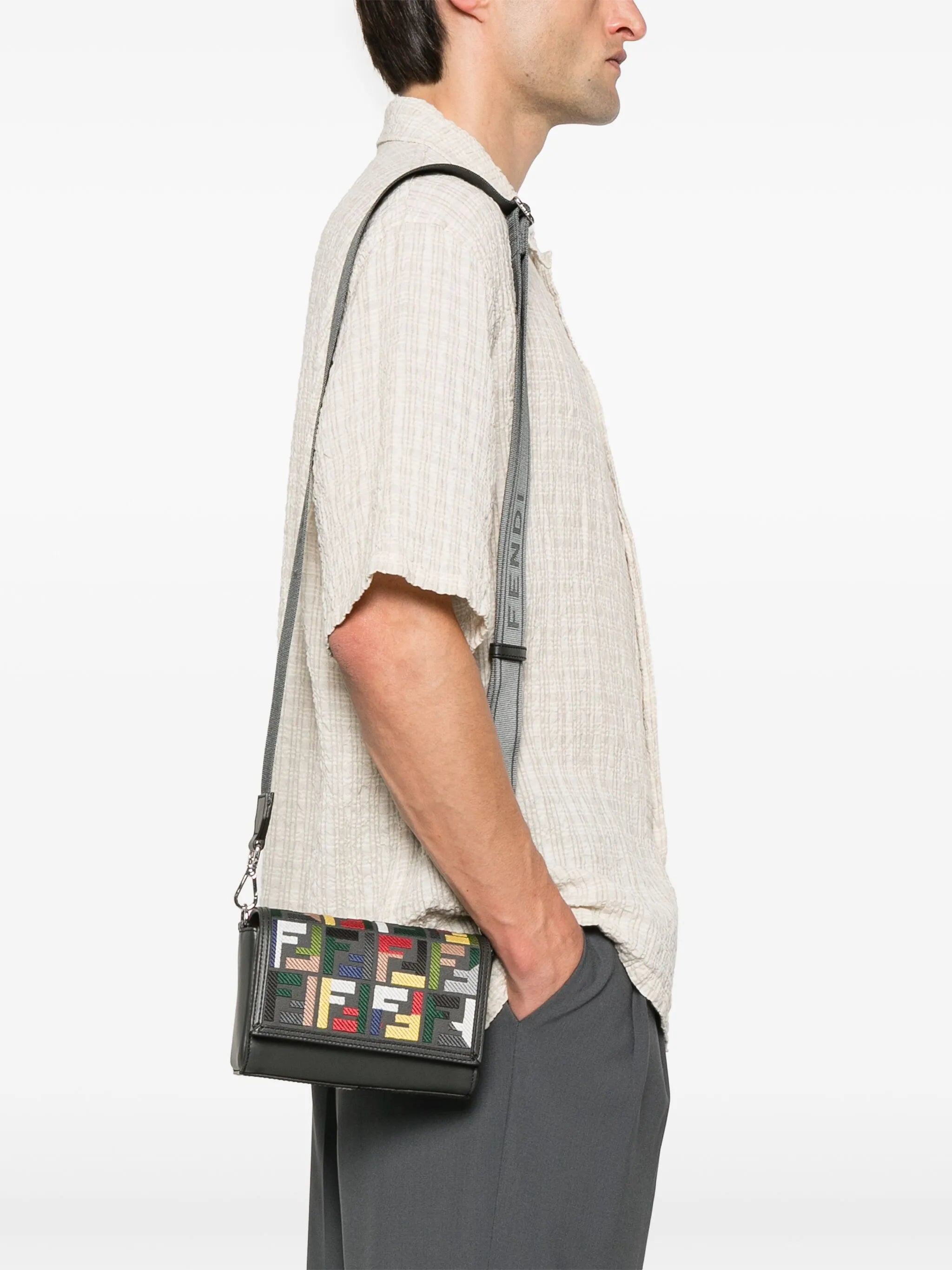 Compact messenger bag