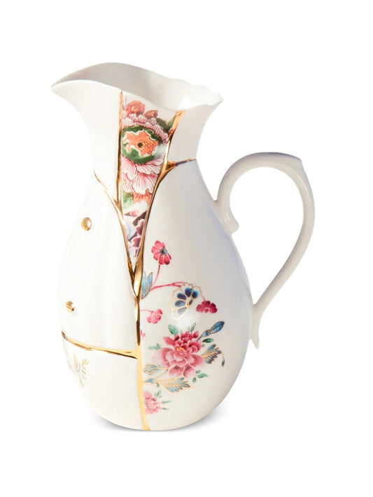 Kintsugi vase