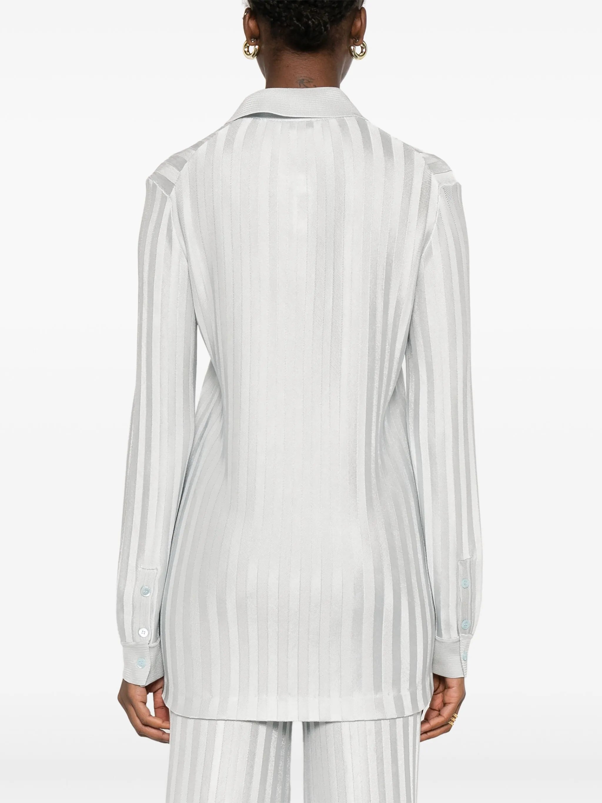 knitted shirt