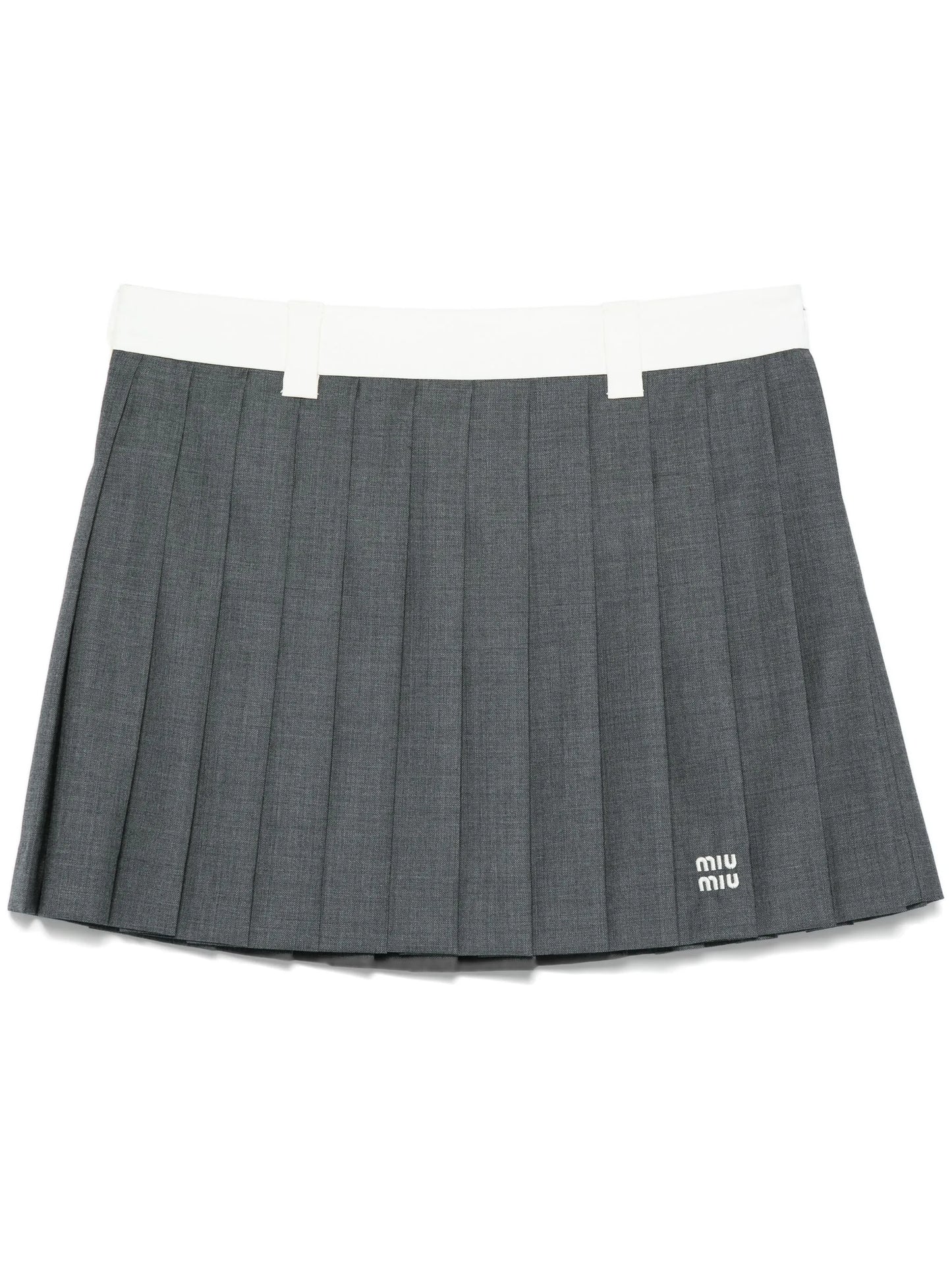 pleated mini skirt
