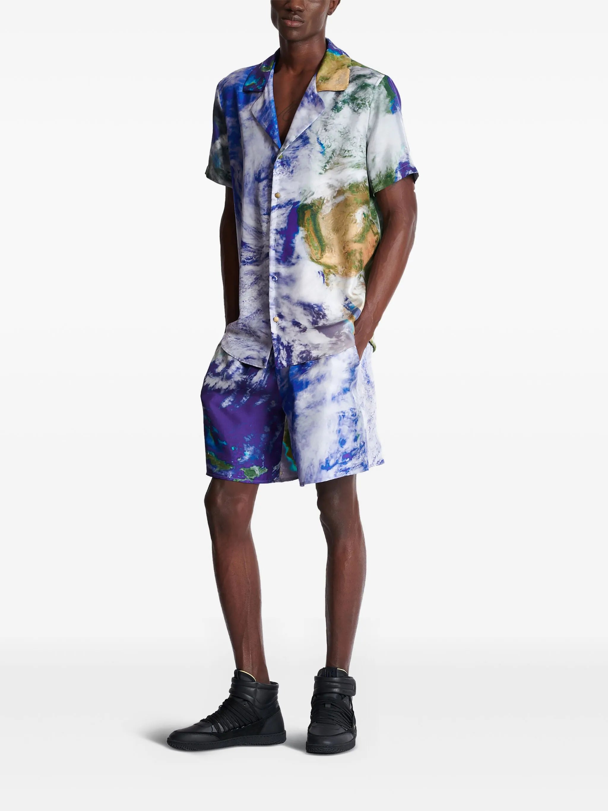 Earth-print shorts