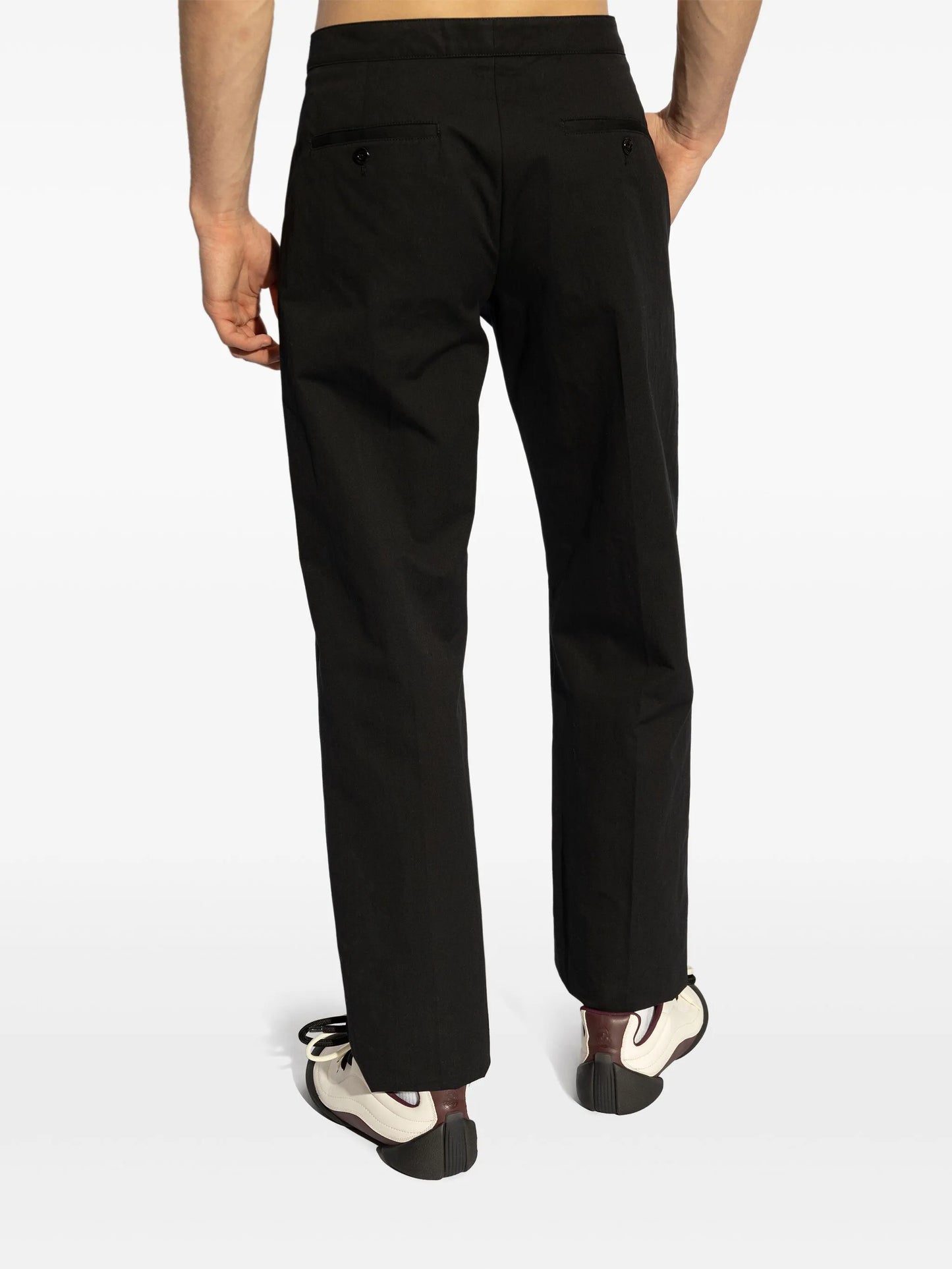 straight-leg tailored trousers