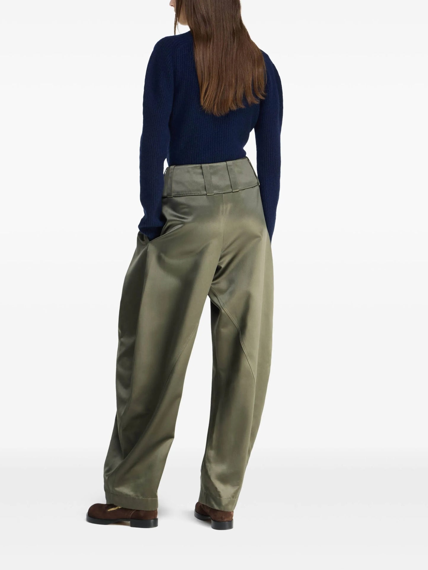 pleated trousers