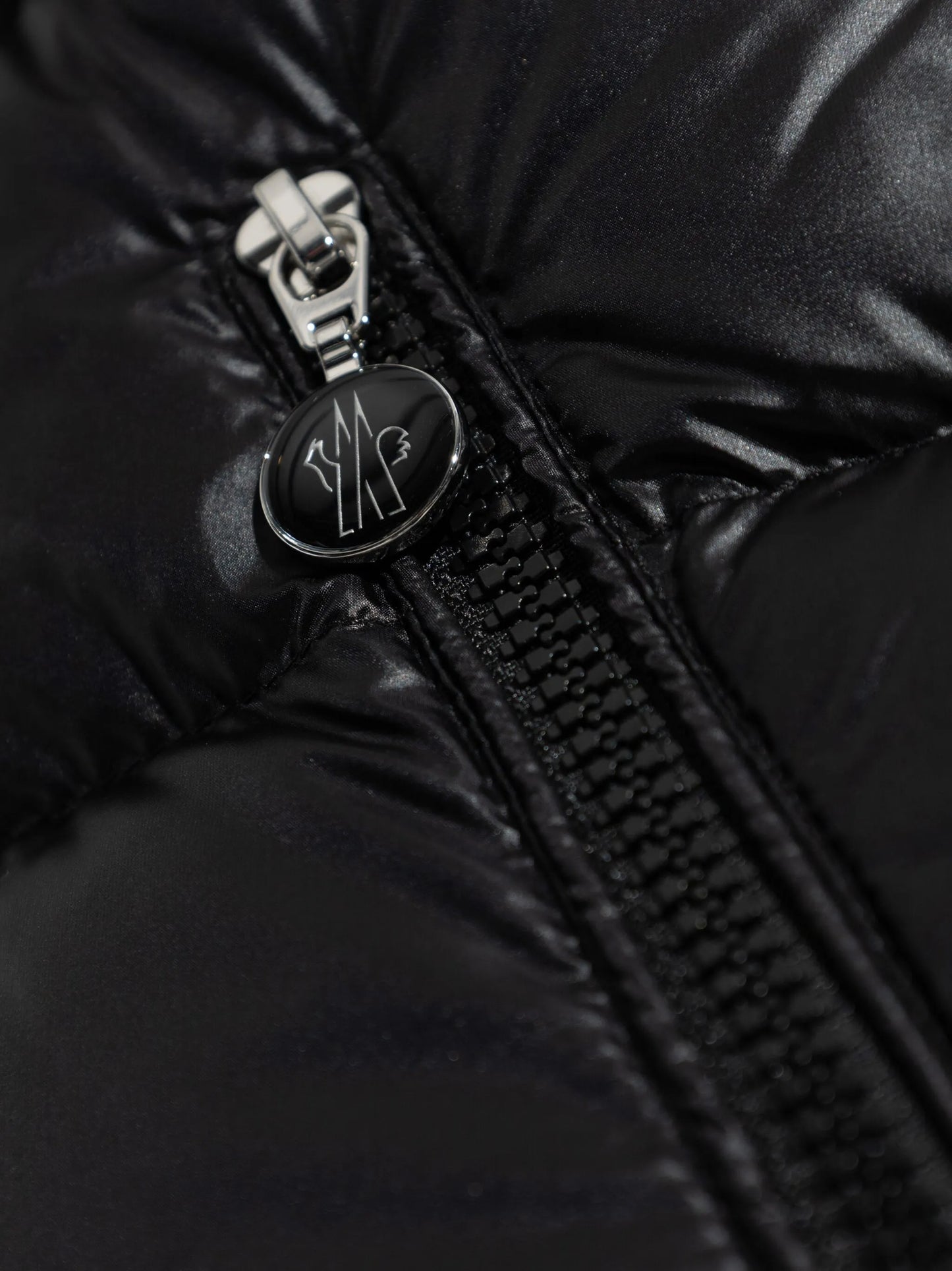 Glesse hooded short down jacket