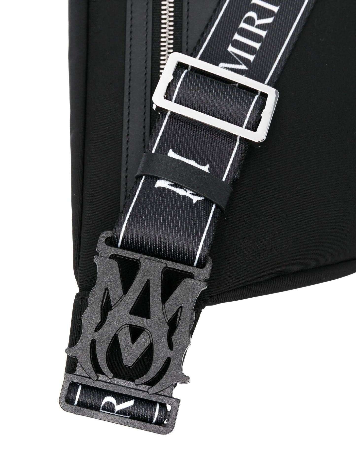 Staggered belt bag