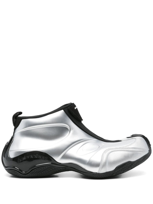 Basketball sneakers