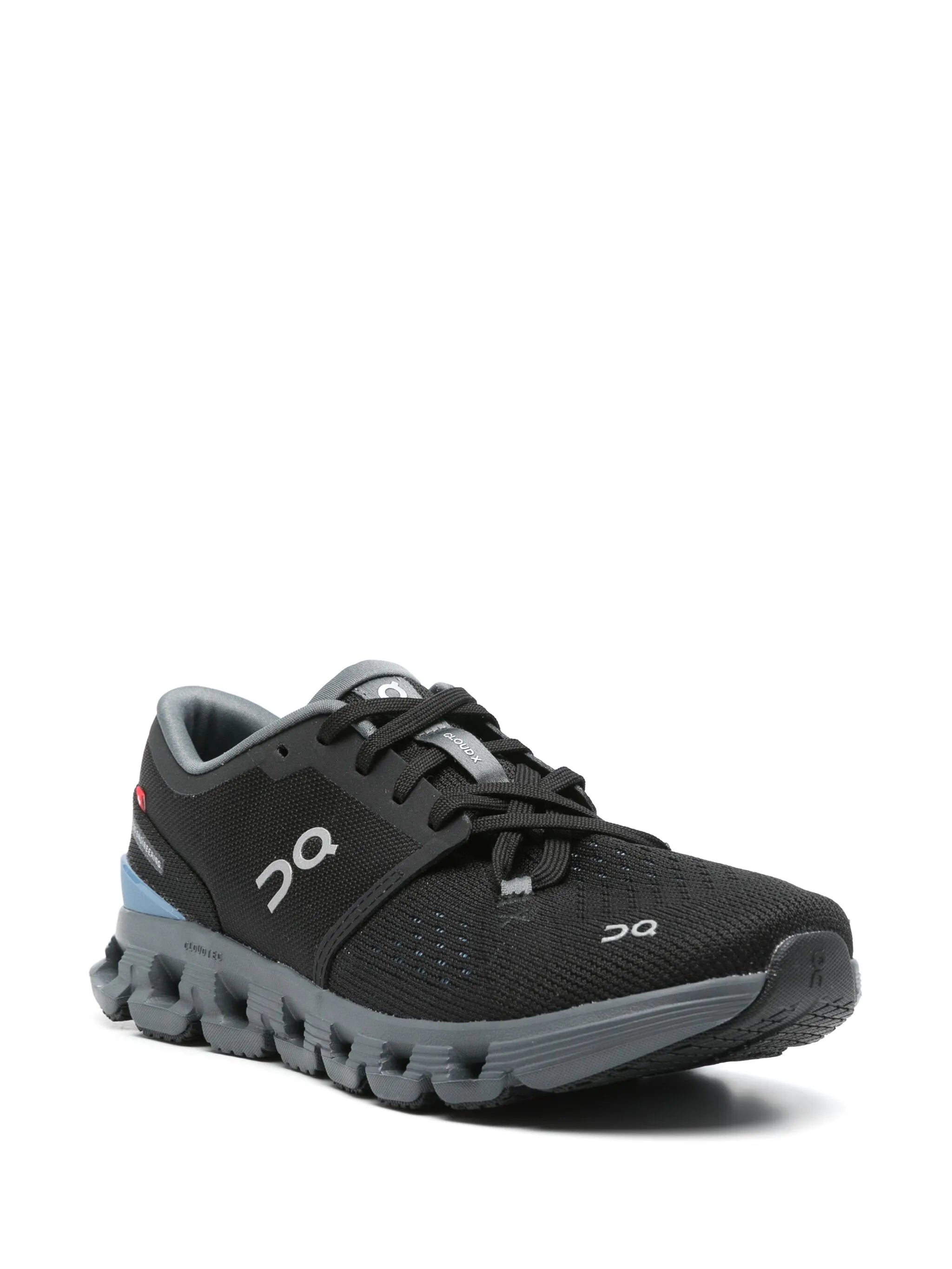 Cloud X 4 sneakers