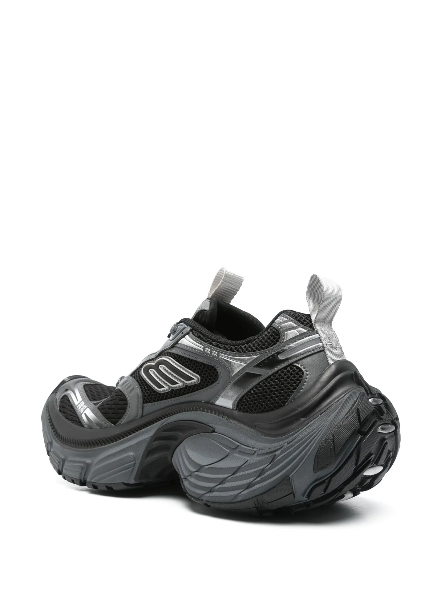6XL sneakers