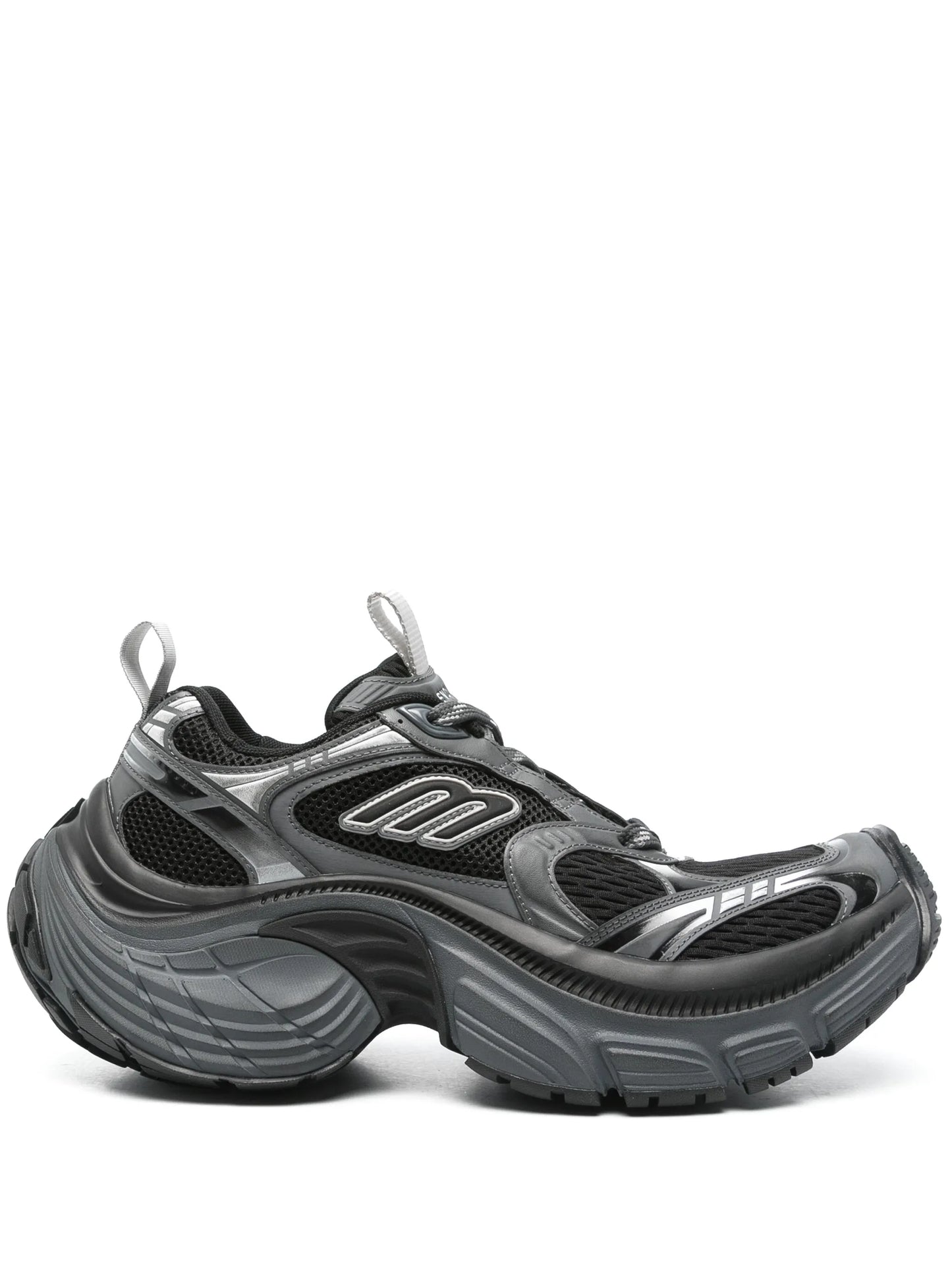 6XL sneakers