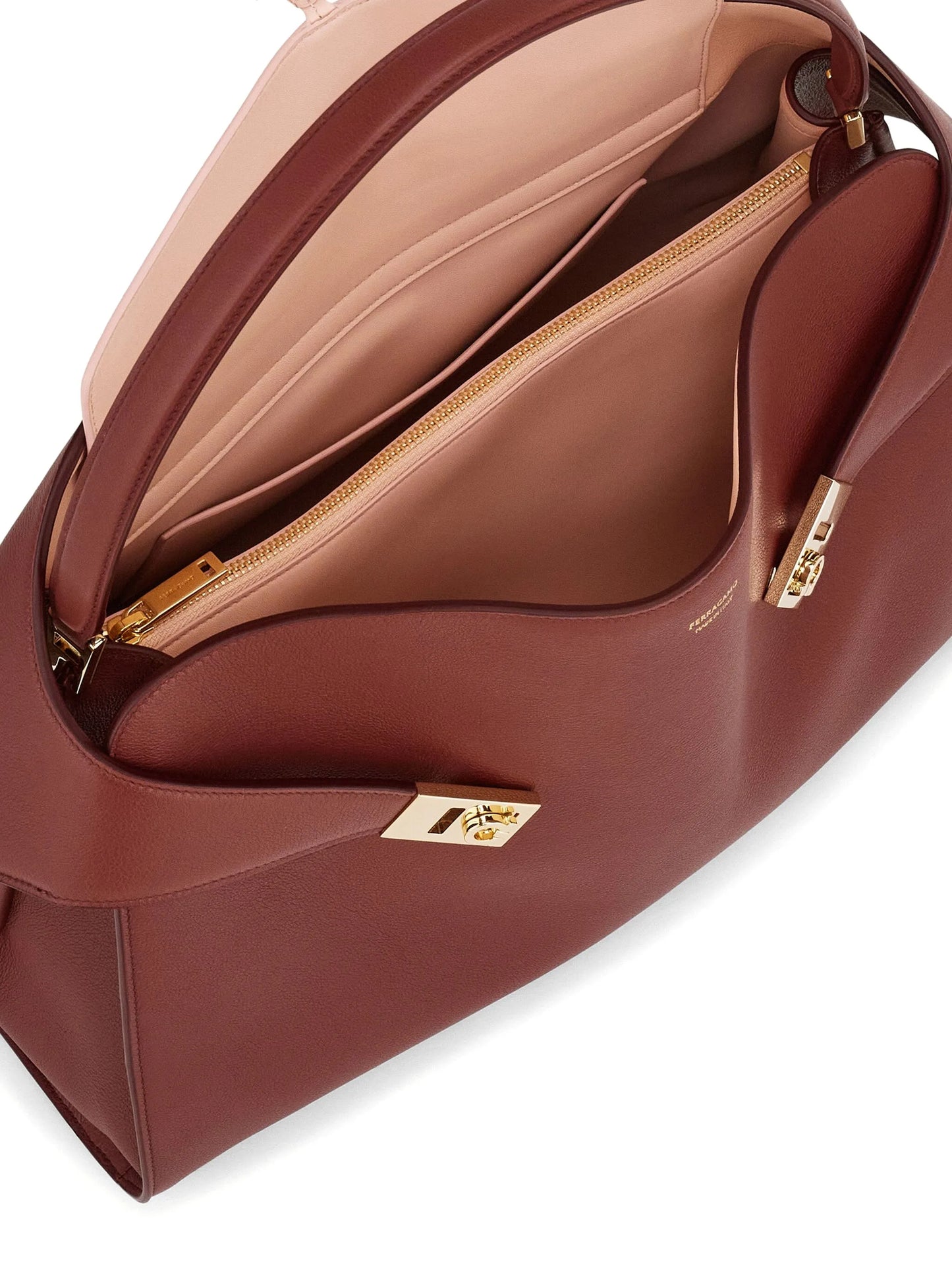 L Hug shoulder bag