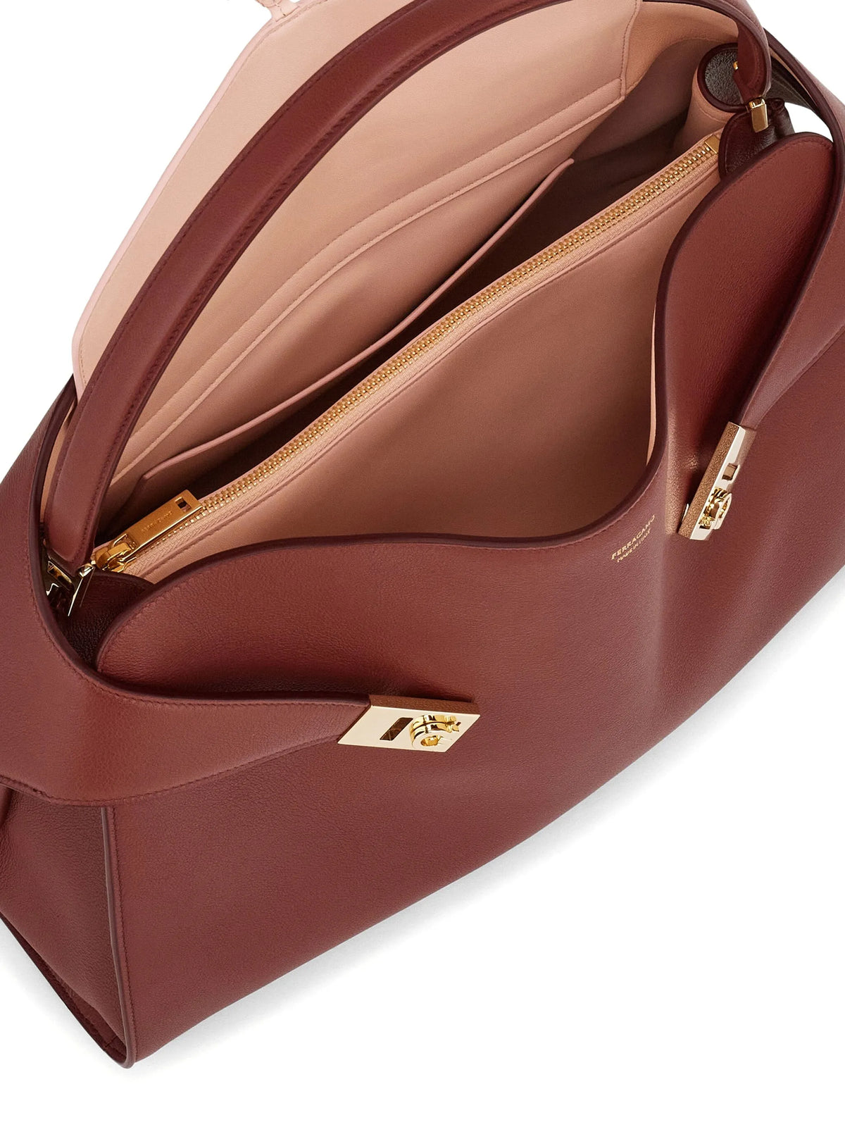L Hug shoulder bag