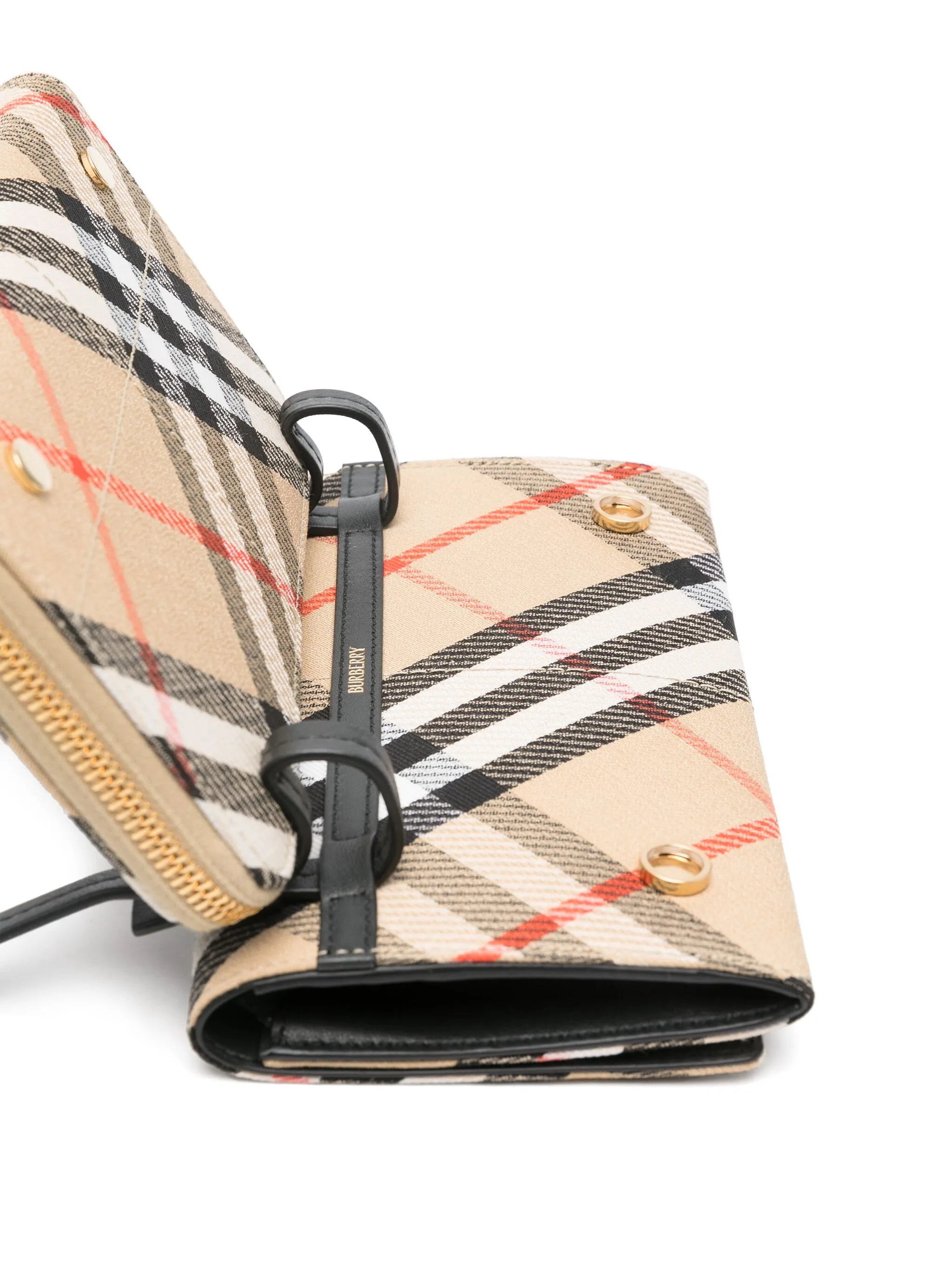 Snip clutch bag