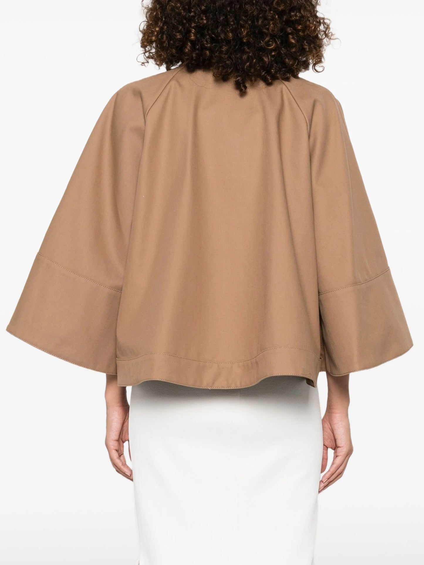 Fulcro cape
