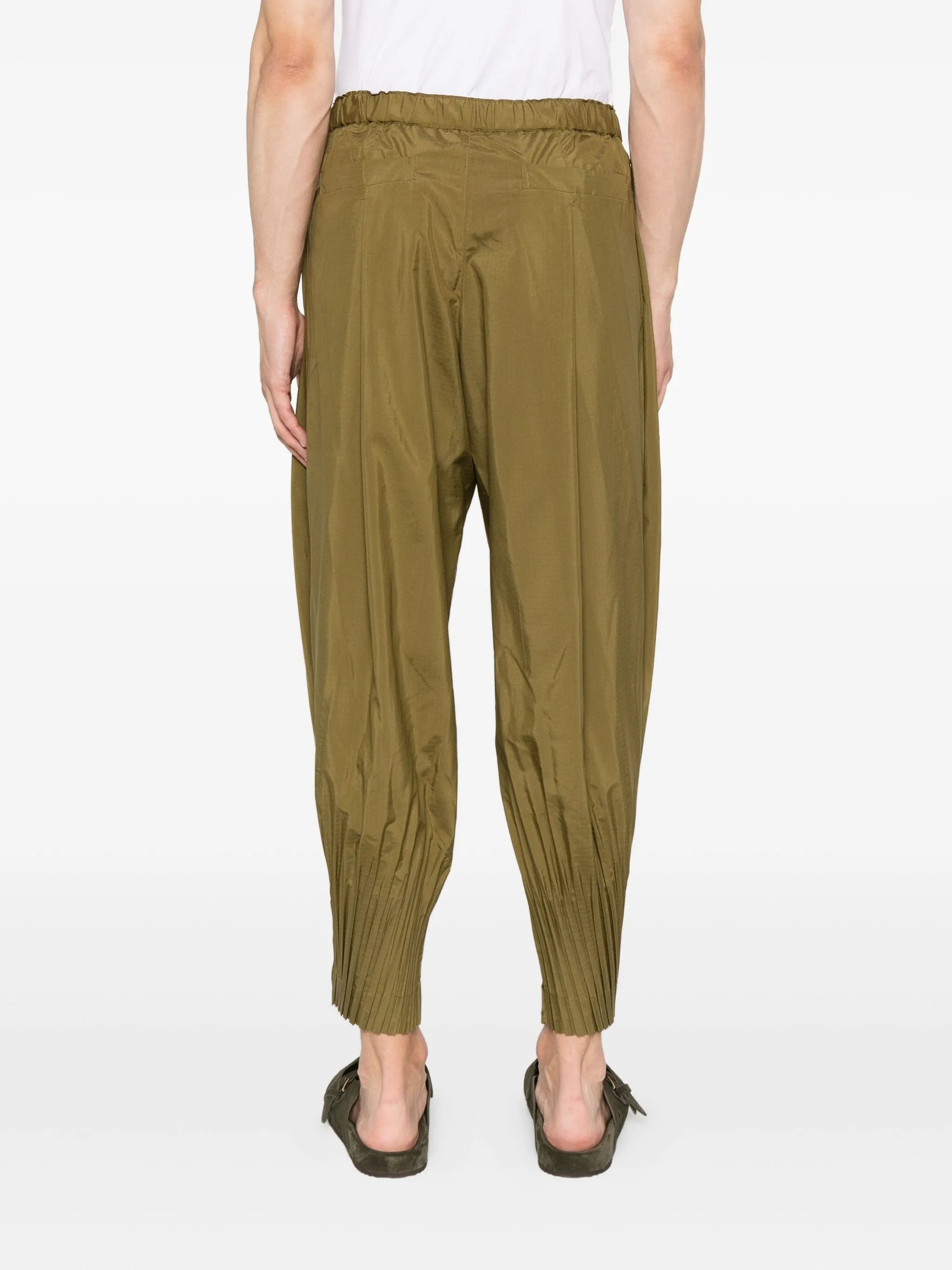 wide-leg trousers
