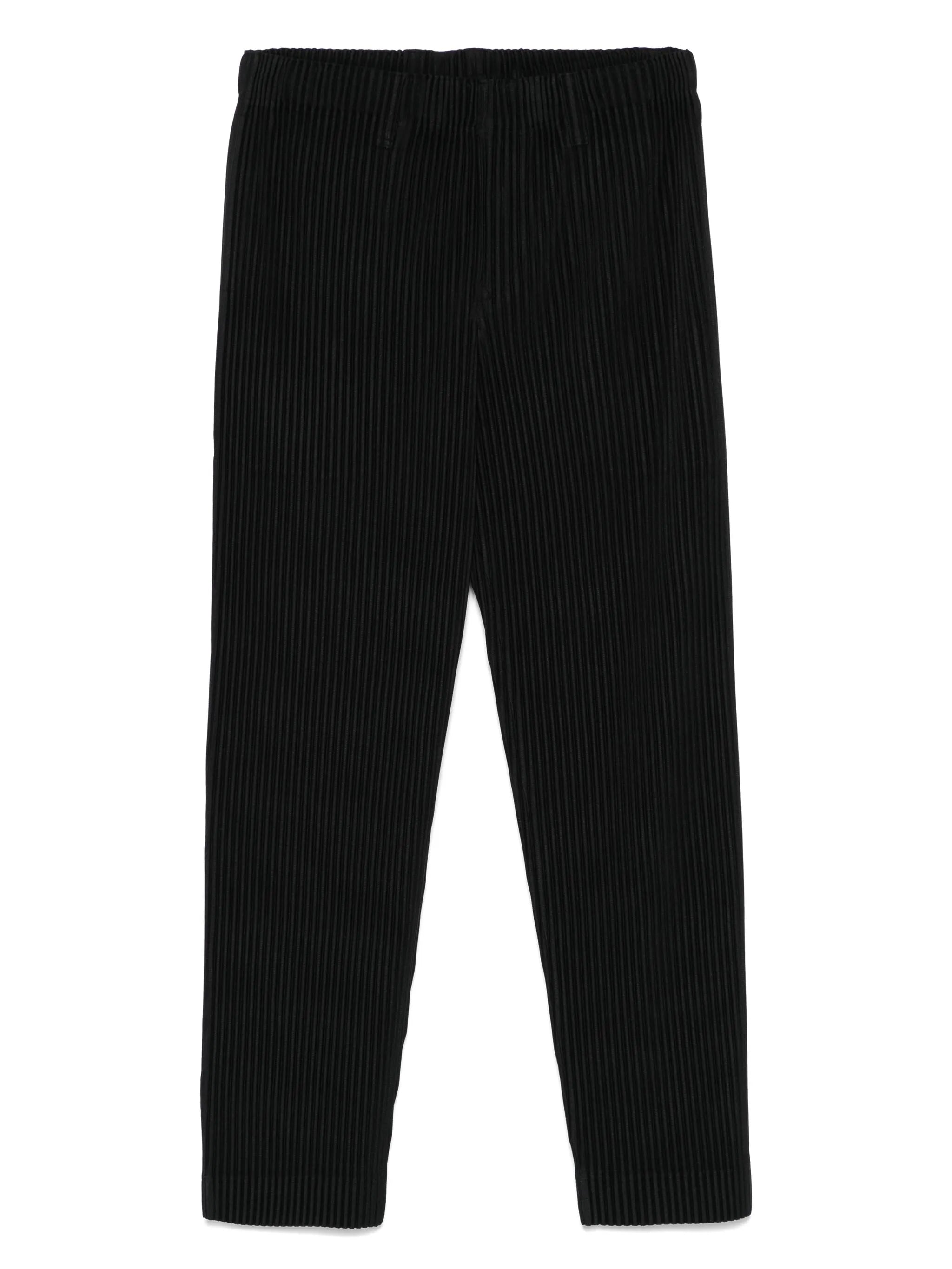 pleated trousers