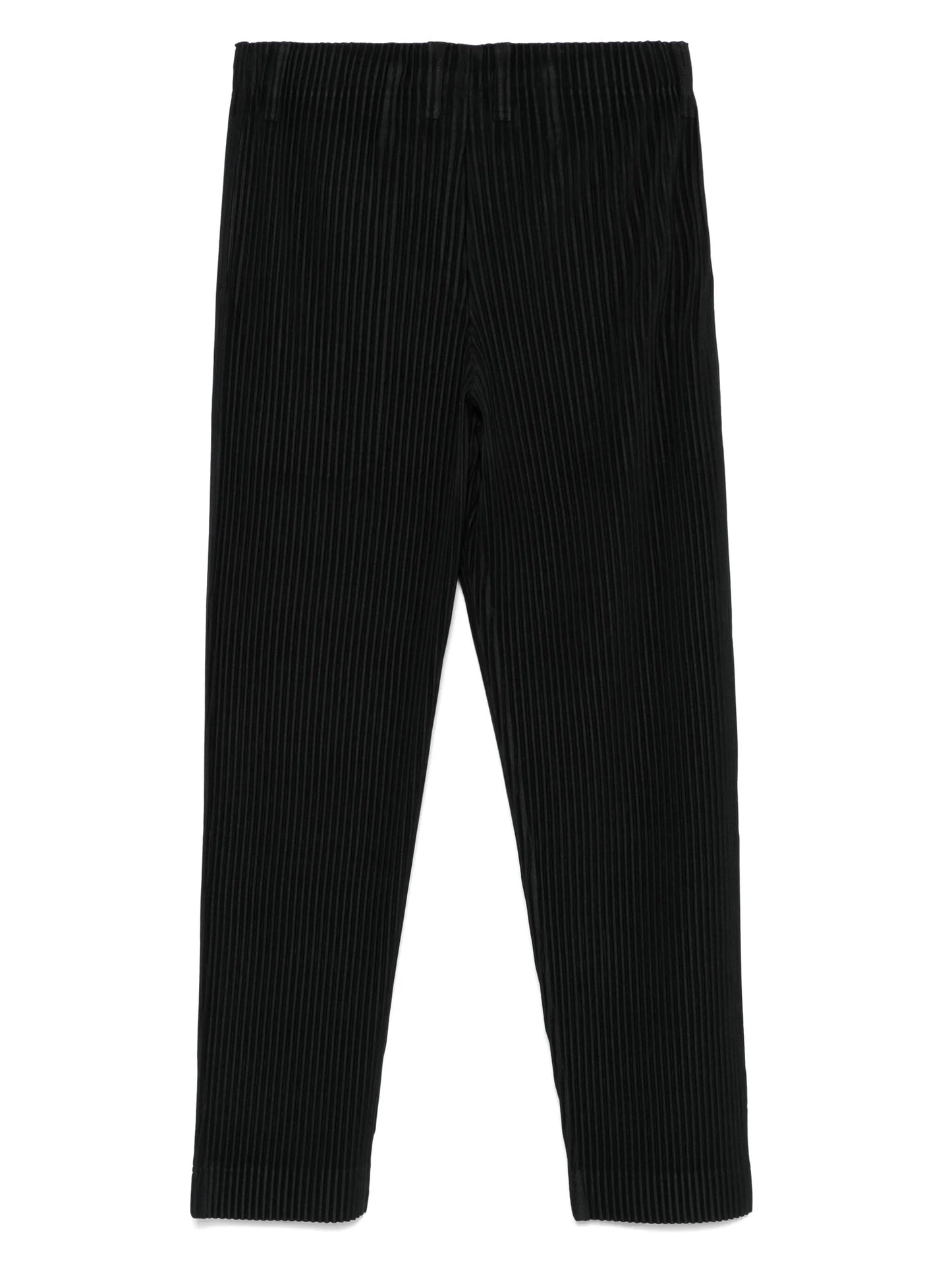pleated trousers