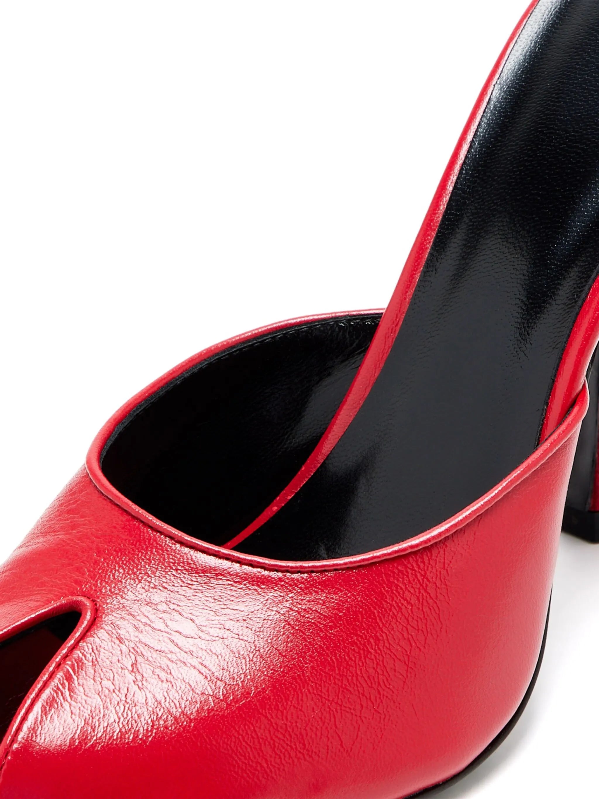 Date sandals