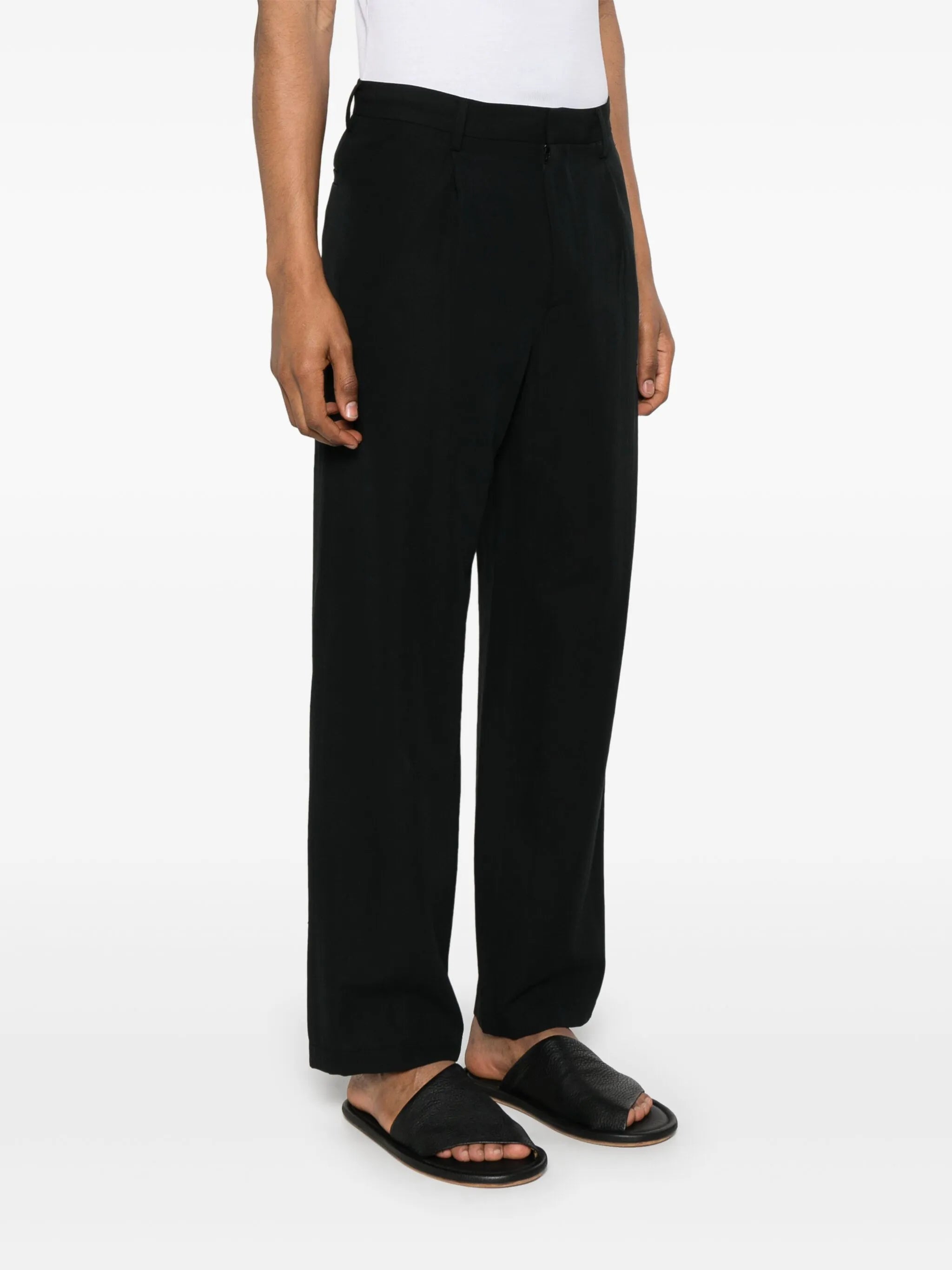 pleated-detail trousers