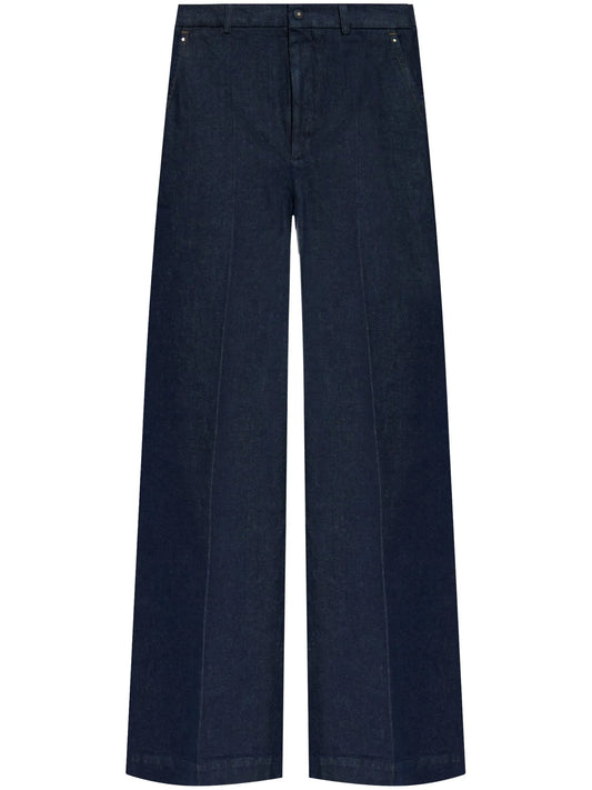 high-waisted jeans