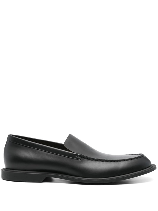Nic loafers