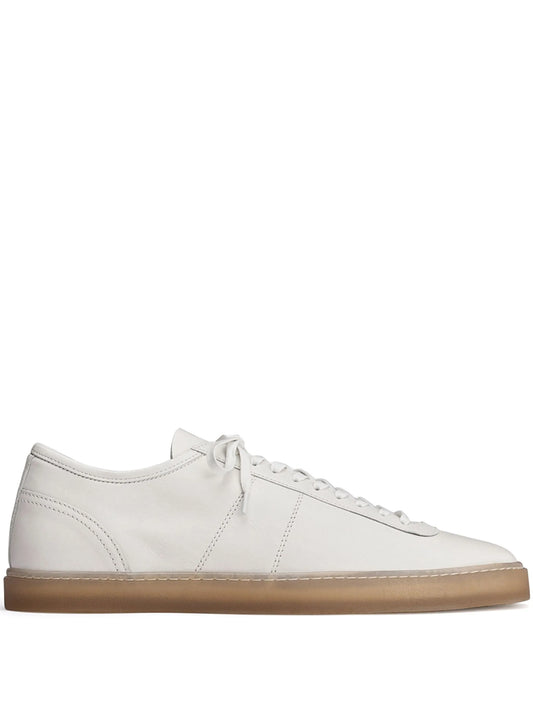 Linoleum trainers